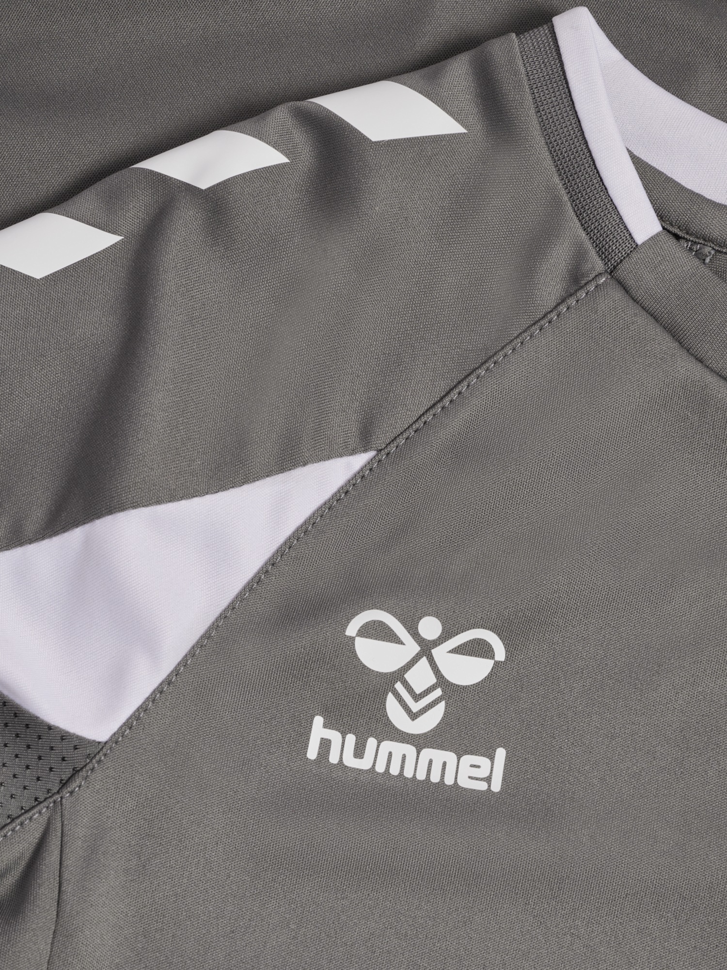 hummel Trainingsshirt »HMLCORE 2.0 JERSEY S/S KIDS« 1 tlg. für Kinder und Jugendliche, kurze Ärmel