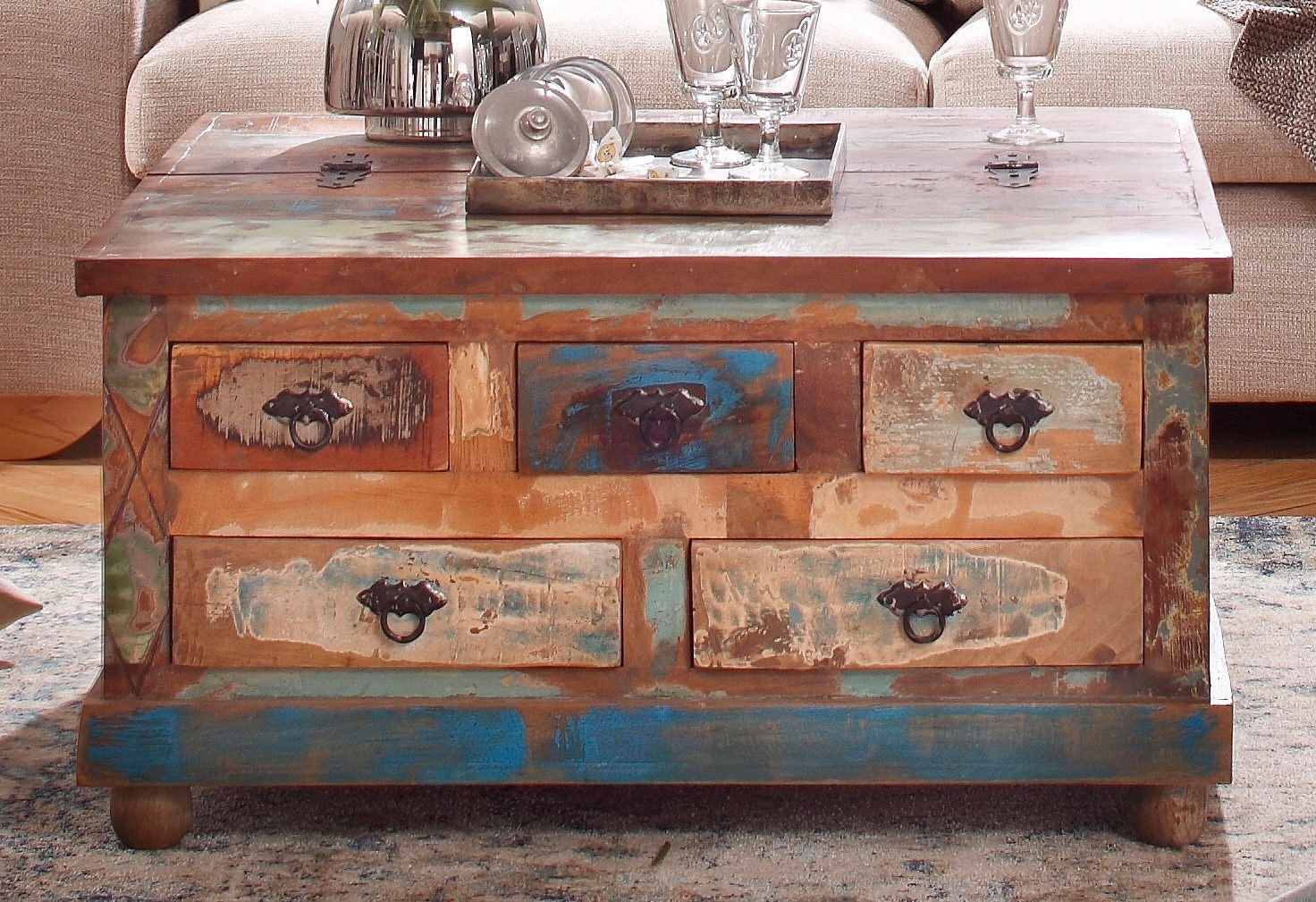 SIT Couchtisch "Larnaka aus Altholz mit 5 Schubladen & 1 Klappe" Aus Holz alter Fischerboote gefertigt – individueller Vintage-Look