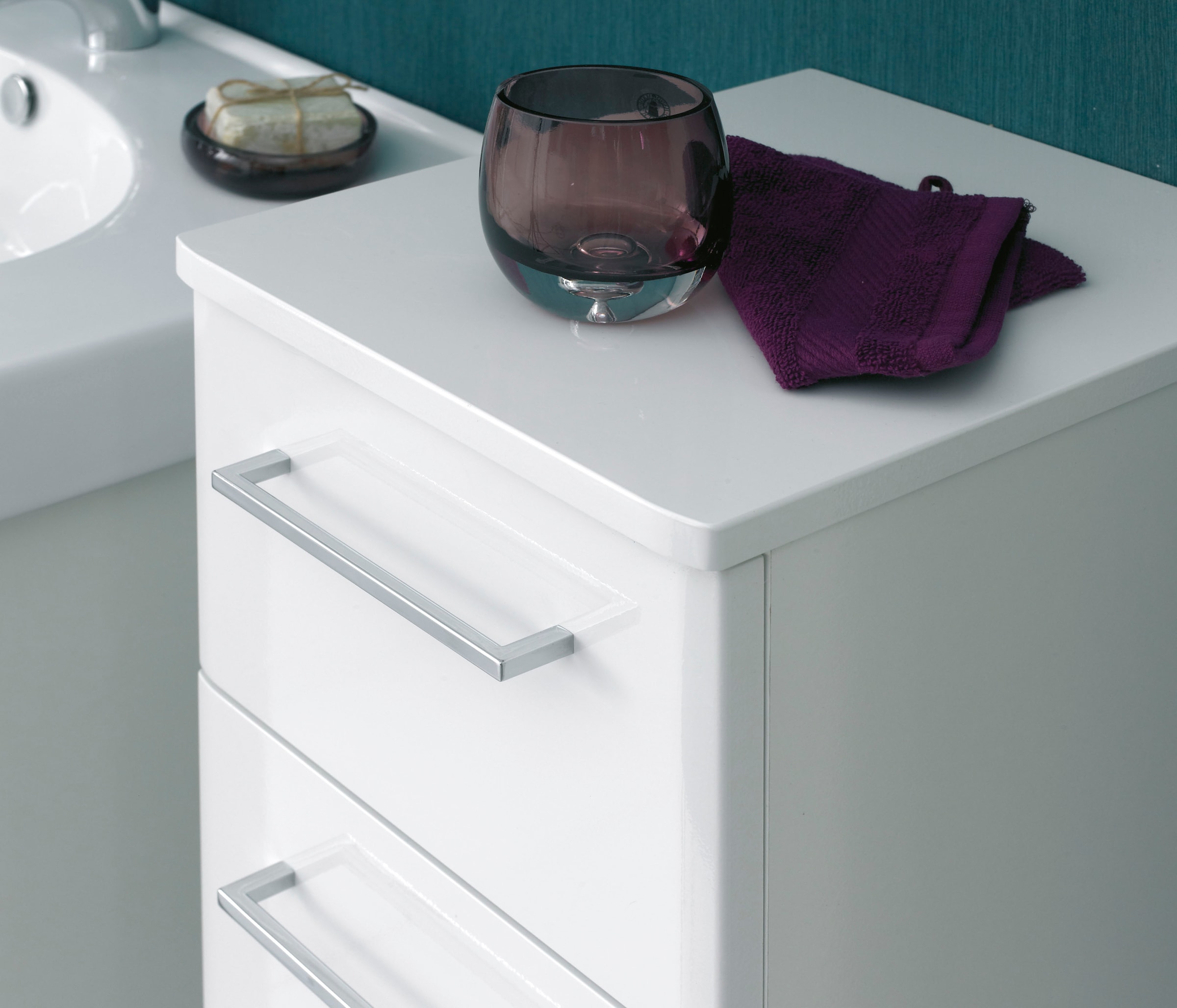 Saphir Unterschrank »Quickset 316 Badschrank 1 Tür, 1 Schublade, 30cm breit, Weiß Hochglanz« Badezimmer-Unterschrank inkl. Türdämpfer, Griffe in Chrom Glanz