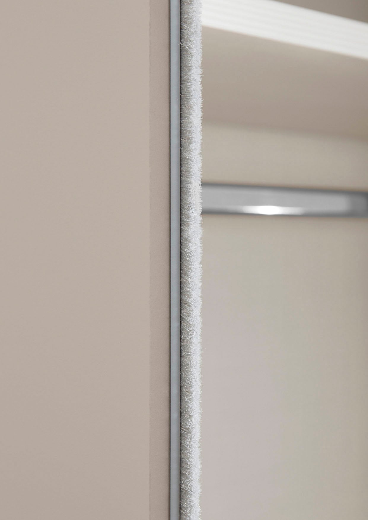 STAUD Schwebetürenschrank »Sonate Como mit Spiegel, Made in Germany« Mit vier verschiedenen Ausstattungsvarianten