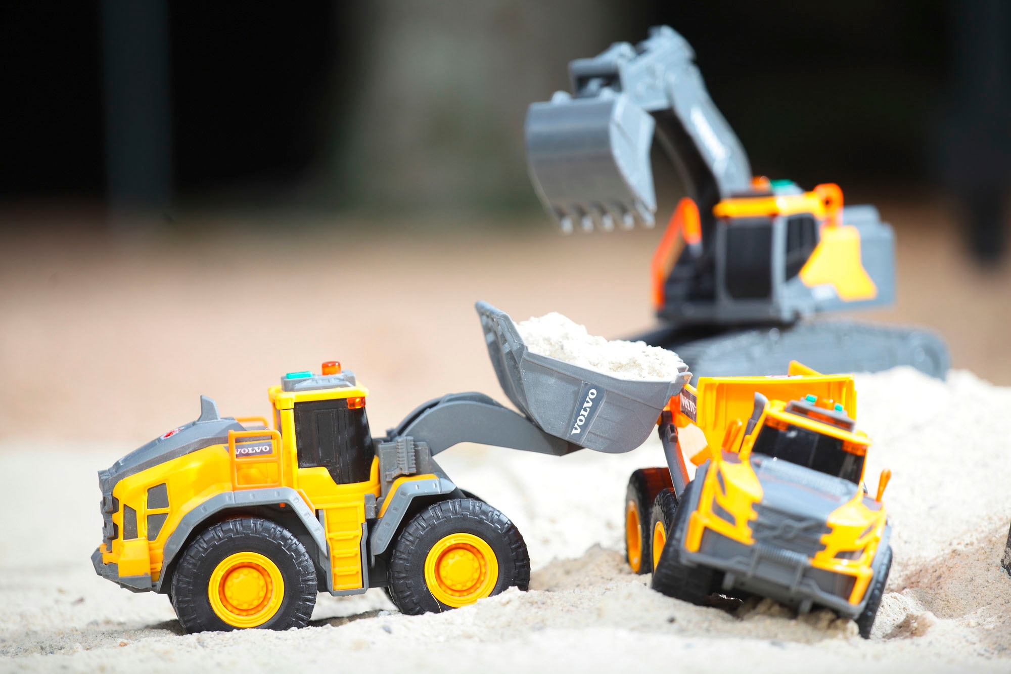 Dickie Toys Spielzeug-Radlader »Volvo Wheel Loader«, mit Licht und Sound