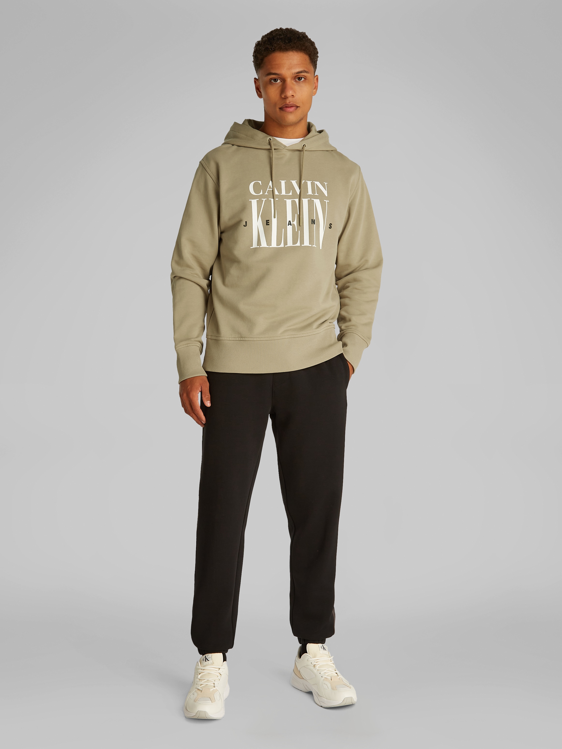 Calvin Klein Jeans Hoodie »SERIF FONT GRAPHIC HOODIE«, mit großem Logodruck