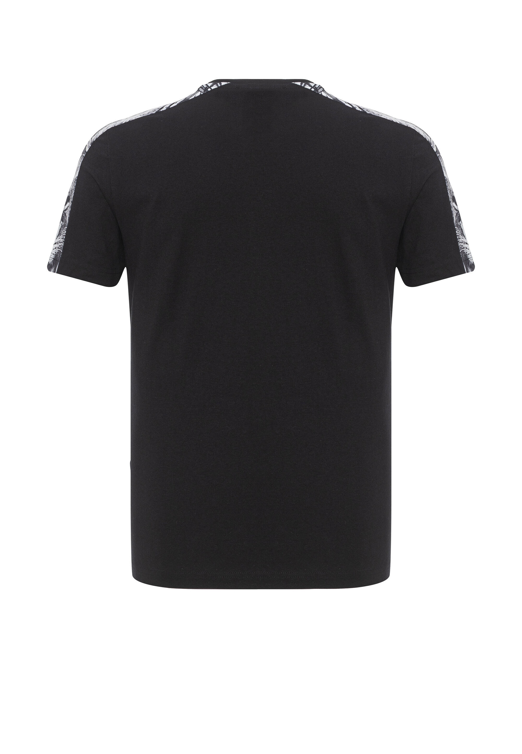 Cipo & Baxx T-Shirt »CT815« Mit Logo-Schriftzug