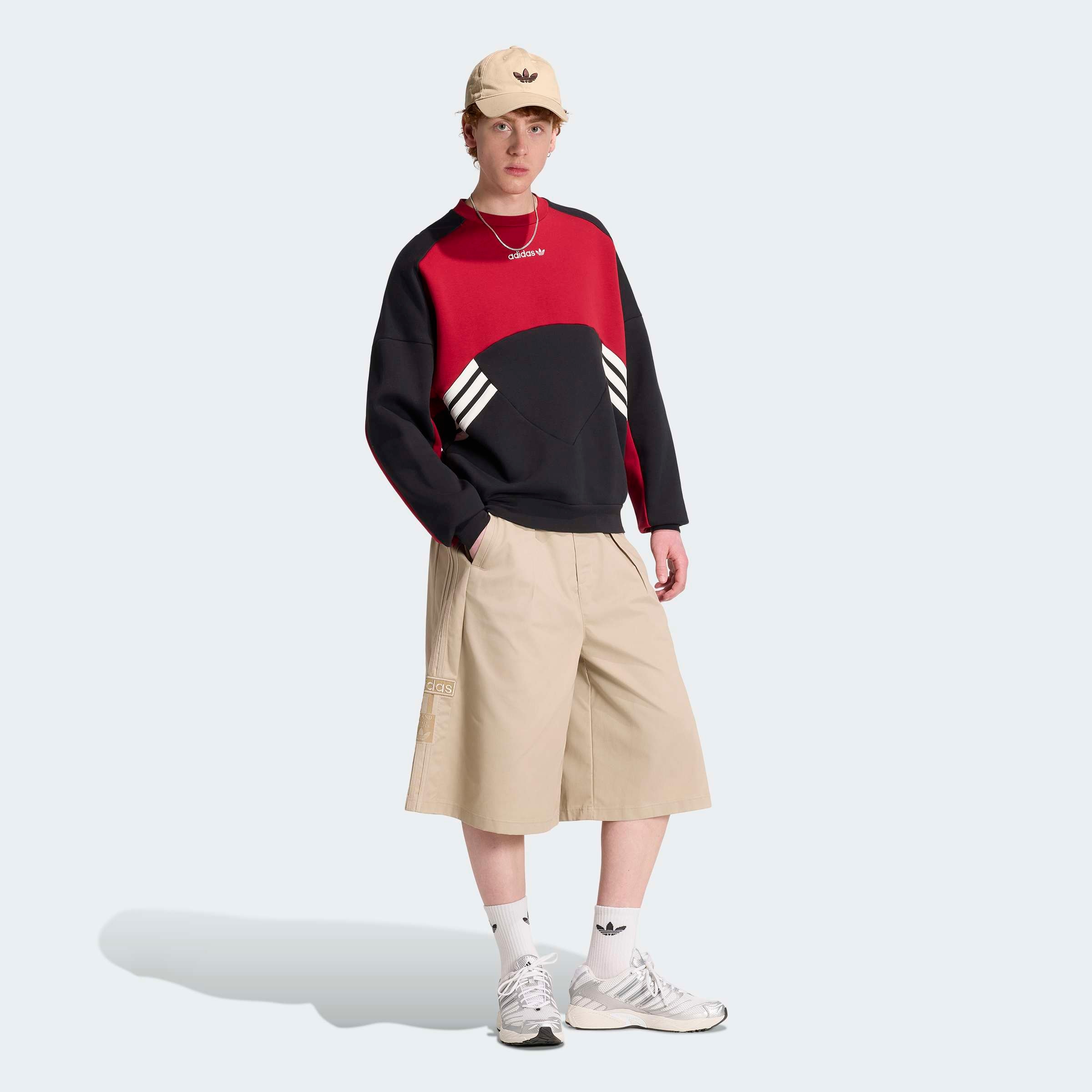 adidas Originals Sweatshirt »MUNICH 93 RUNDHALS«, mit angesetzten Bündchen an Ärmel- und Rumpfabschluss
