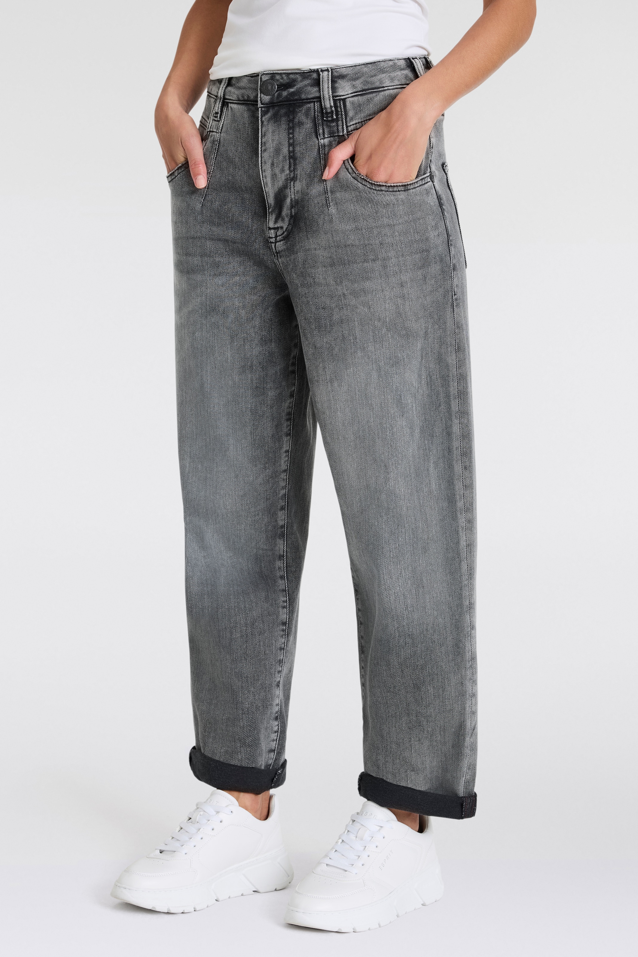 Herrlicher Loose-fit-Jeans »Brooke Organic Denim Brushed«, mit figurbetonenden Abnähern vorn