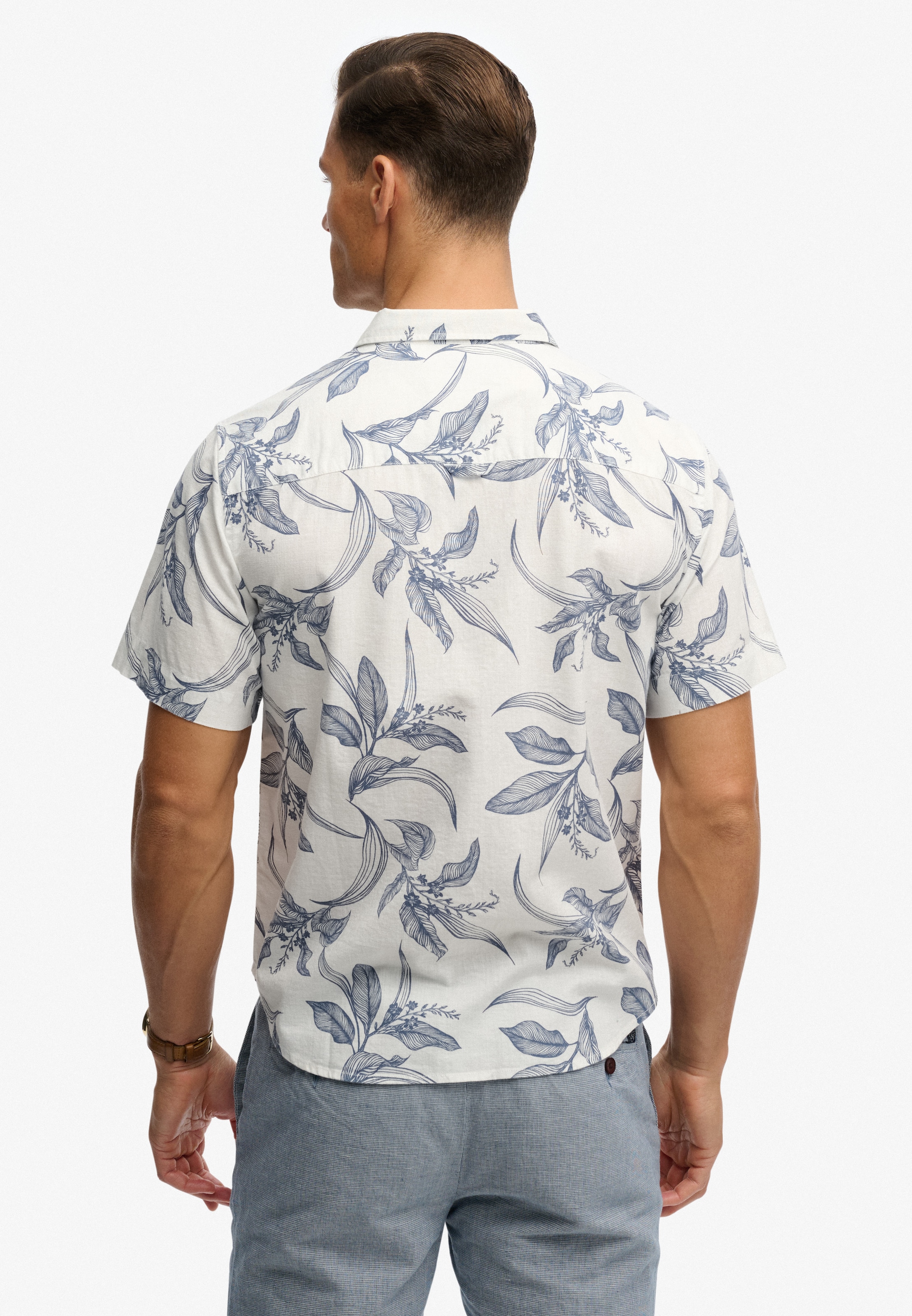 Superdry Kurzarmhemd »VINTAGE LOOM S/S SHIRT« mit sommerlich coolem Hawaii-Blumen-Print