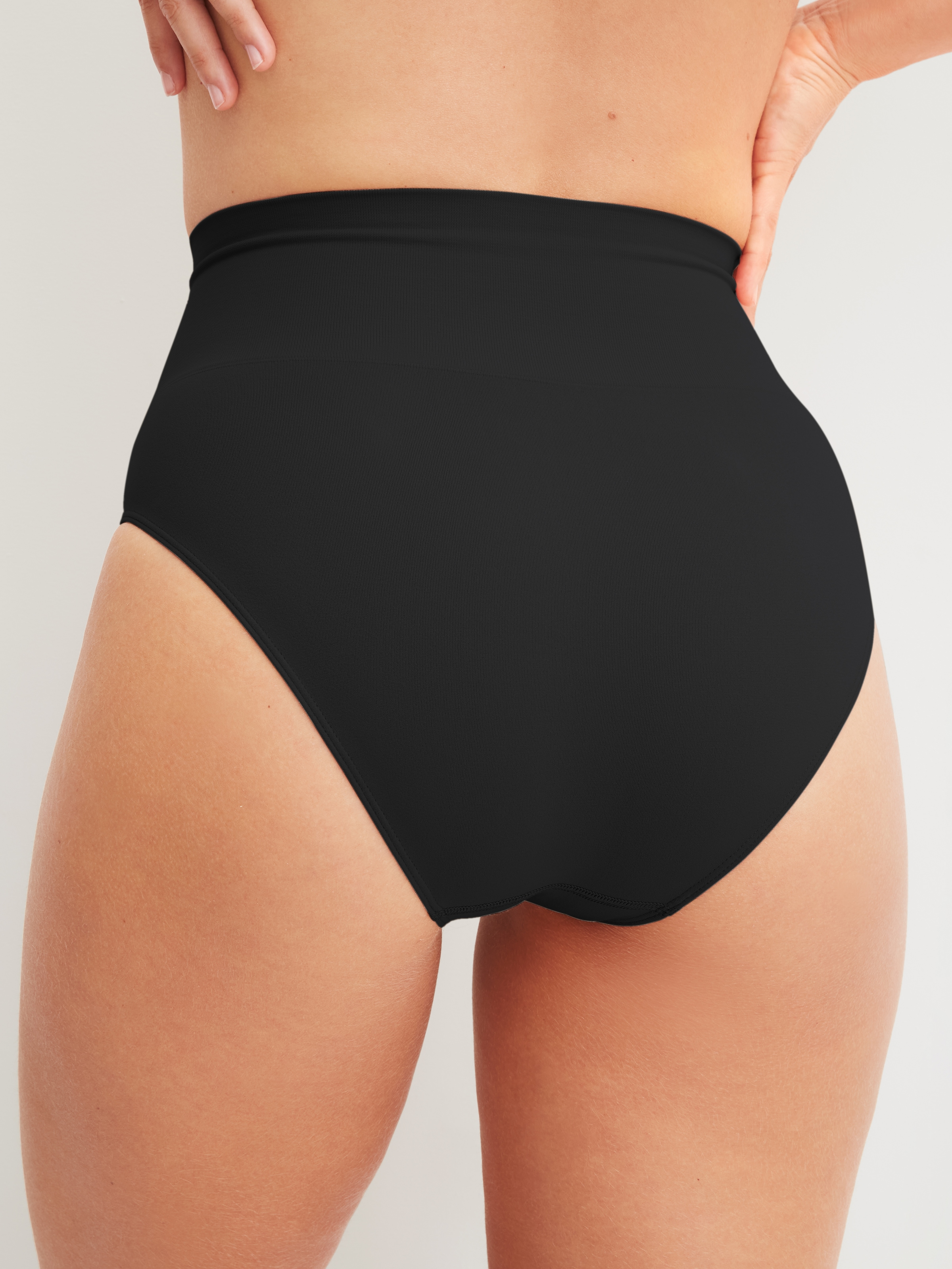 CALIDA Taillenslip »Seamless Shape« mit leichtem Shape-Effekt,