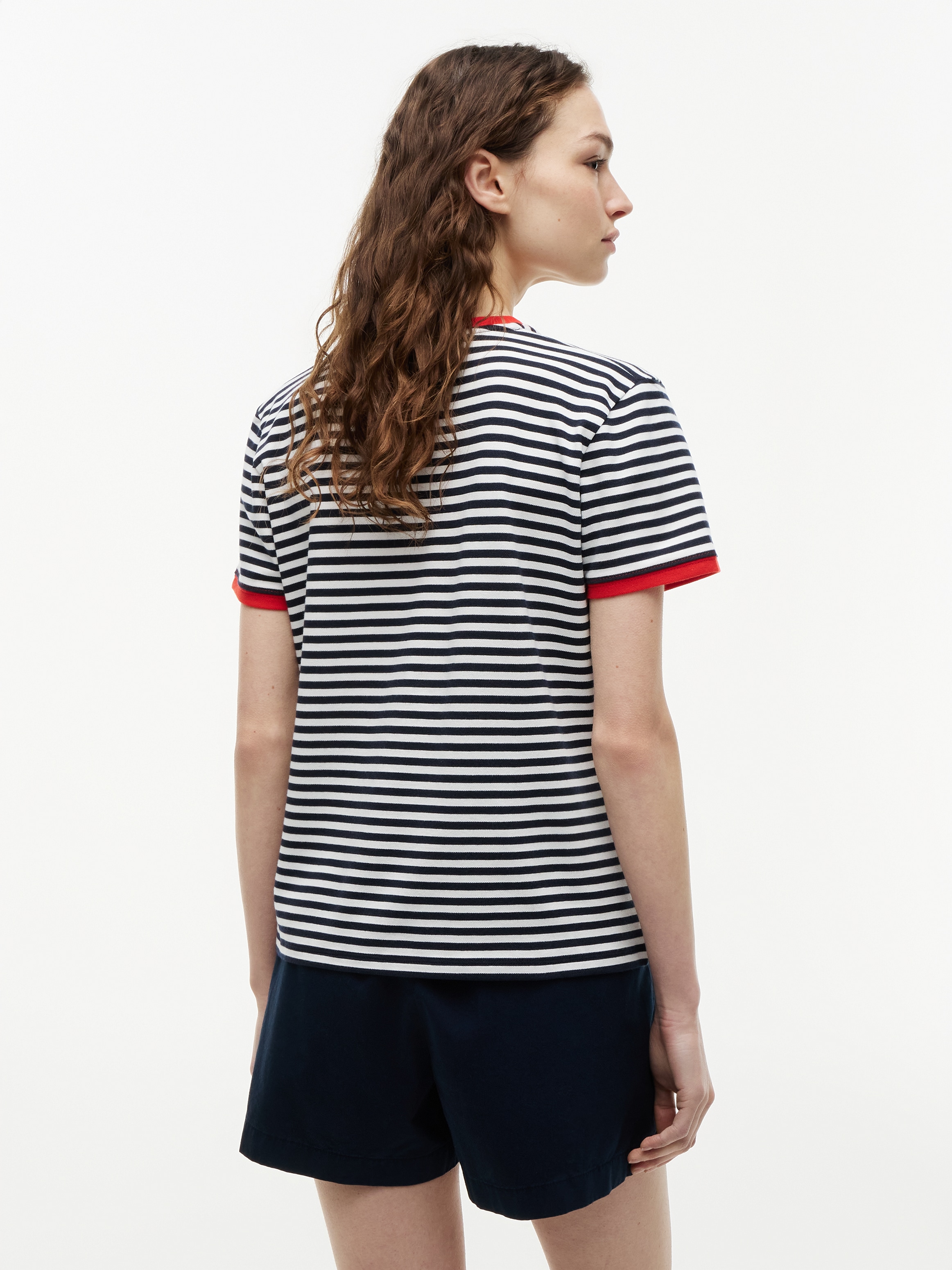 Tommy Hilfiger Kurzarmshirt »TH ROUNDAL REG C-NK SS TEE« mit kontrastfarbenen Bündchen