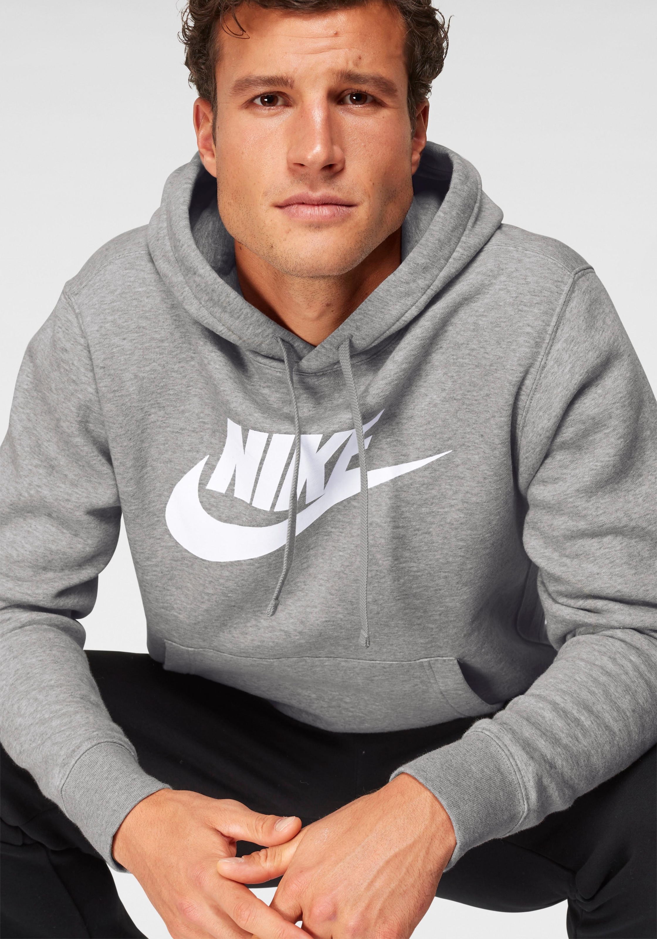 Nike Sportswear GRAPHIC Kapuzensweatshirt MENS PULLOVER bei »CLUB HOODIE« FLEECE