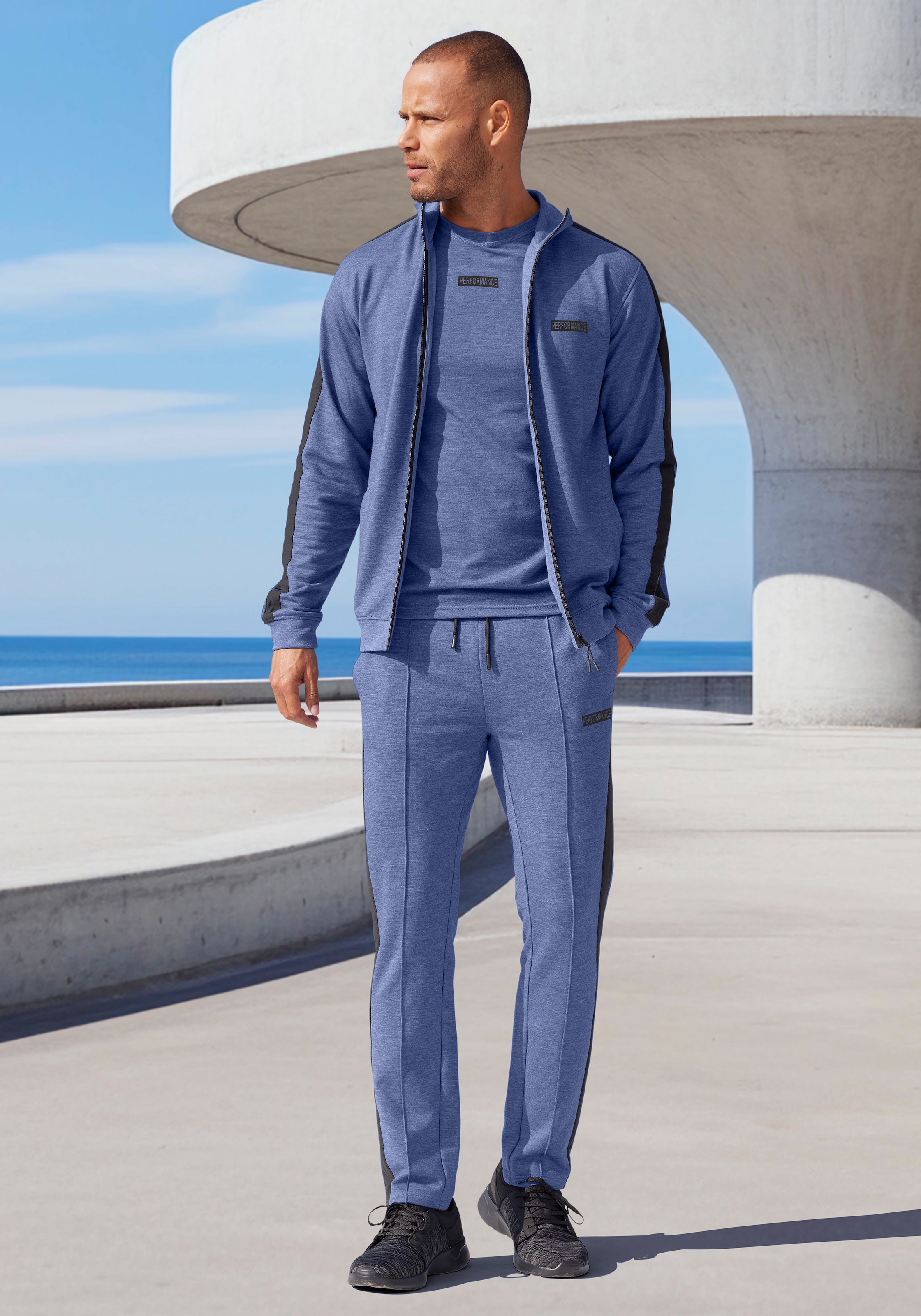 AUTHENTIC LE JOGGER Jogginghose, mit seitlichen Streifen
