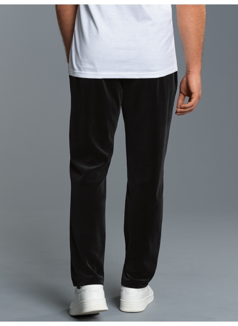 Trigema Jerseyhose »TRIGEMA Nicki Hose mit praktischen Eingrifftaschen«, (1 tlg.)
