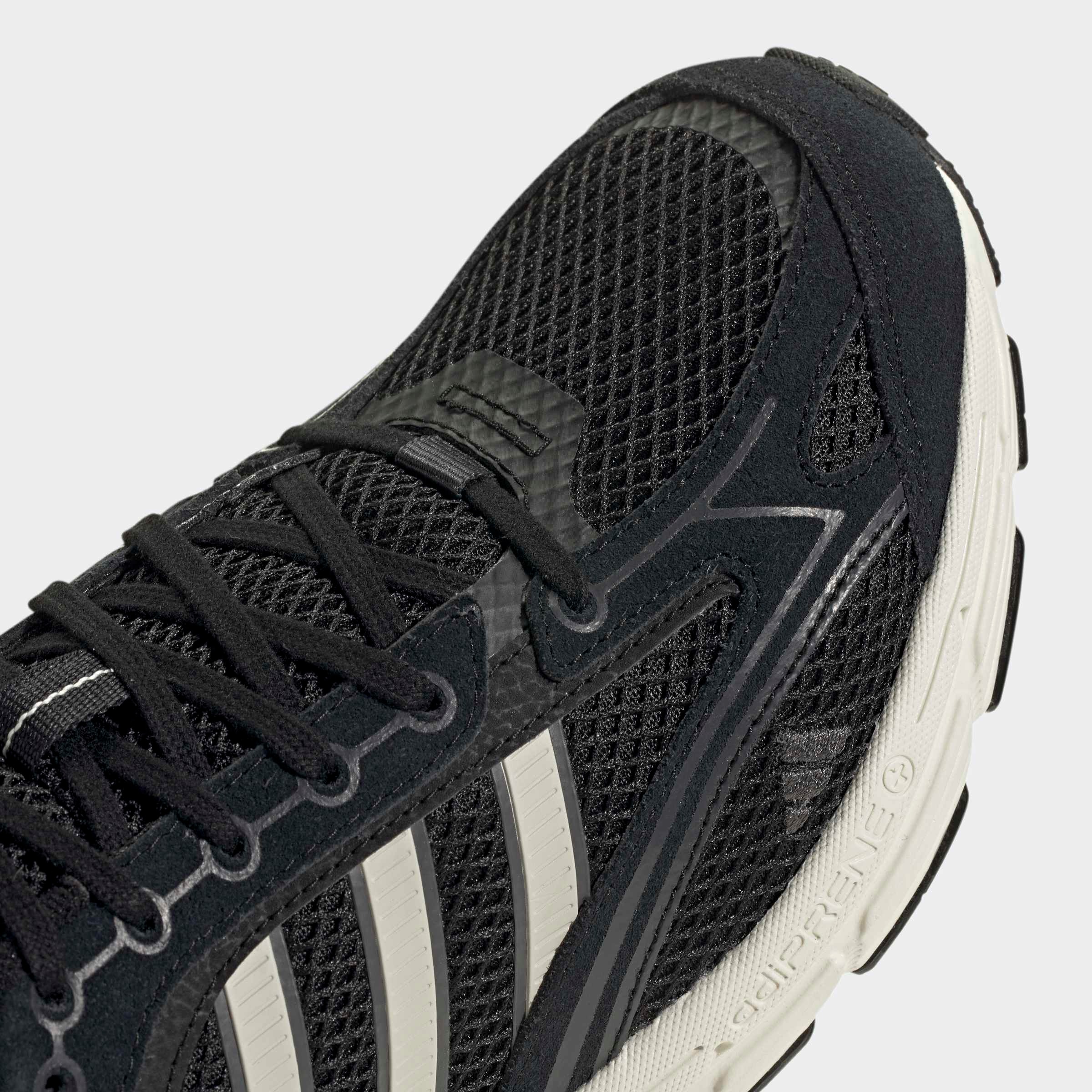 adidas Sportswear Sneaker »SPIRITAIN 2000«  inspiriert vom Design des adistar control
