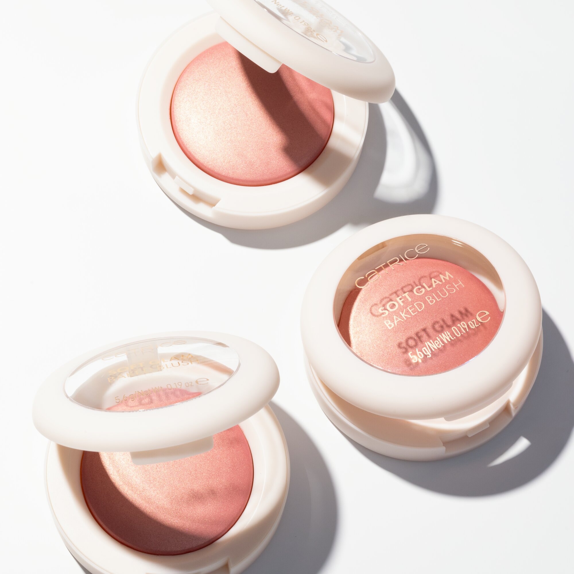 Catrice Rouge »Soft Glam Baked Blush« Eleganter Beerenton mit sanftem Schimmer für einen strahlenden Look