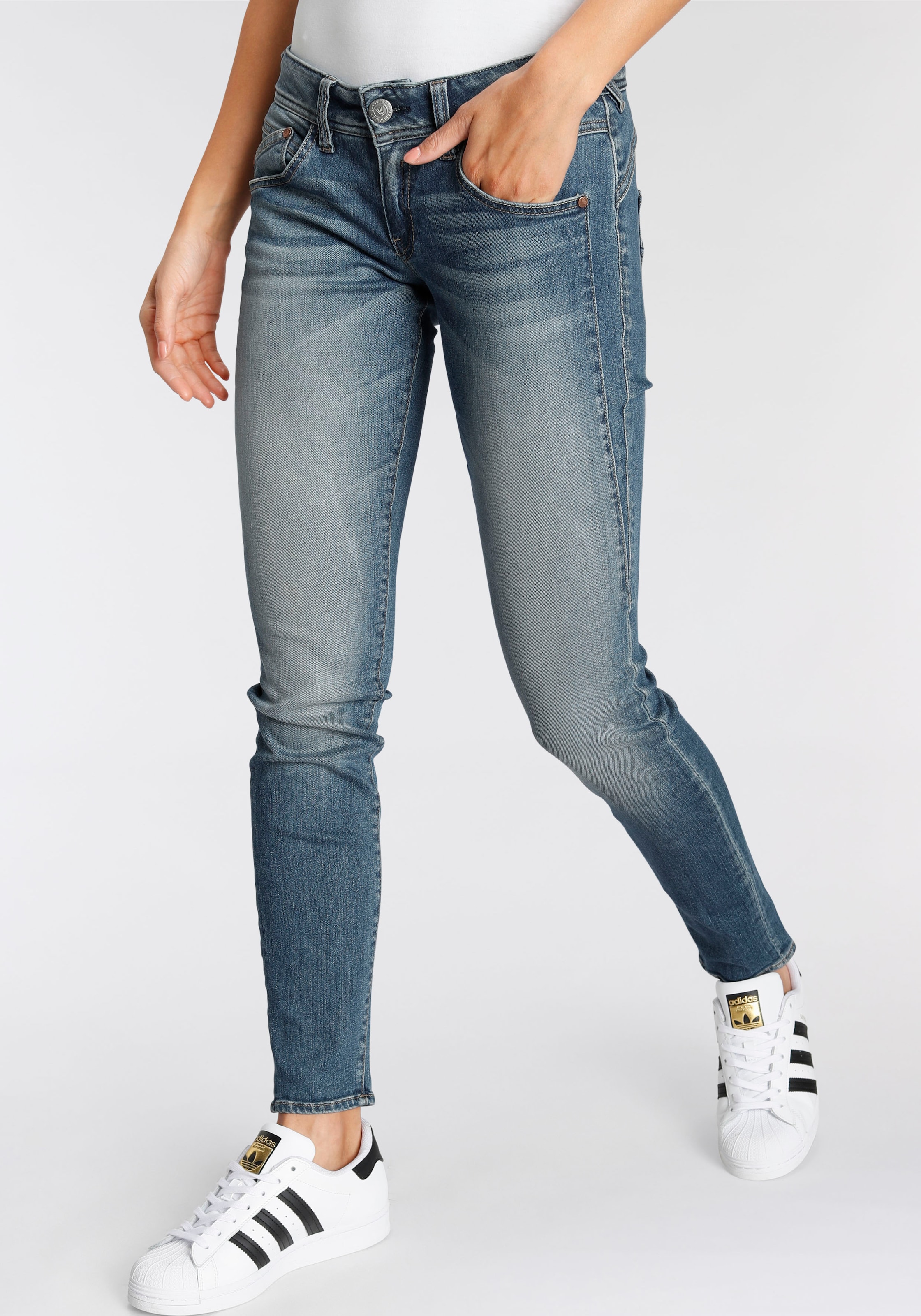 Slim-fit-Jeans SLIM Kitotex dank DENIM«, bei umweltfreundlich Technology »GILA ORGANIC Herrlicher ♕