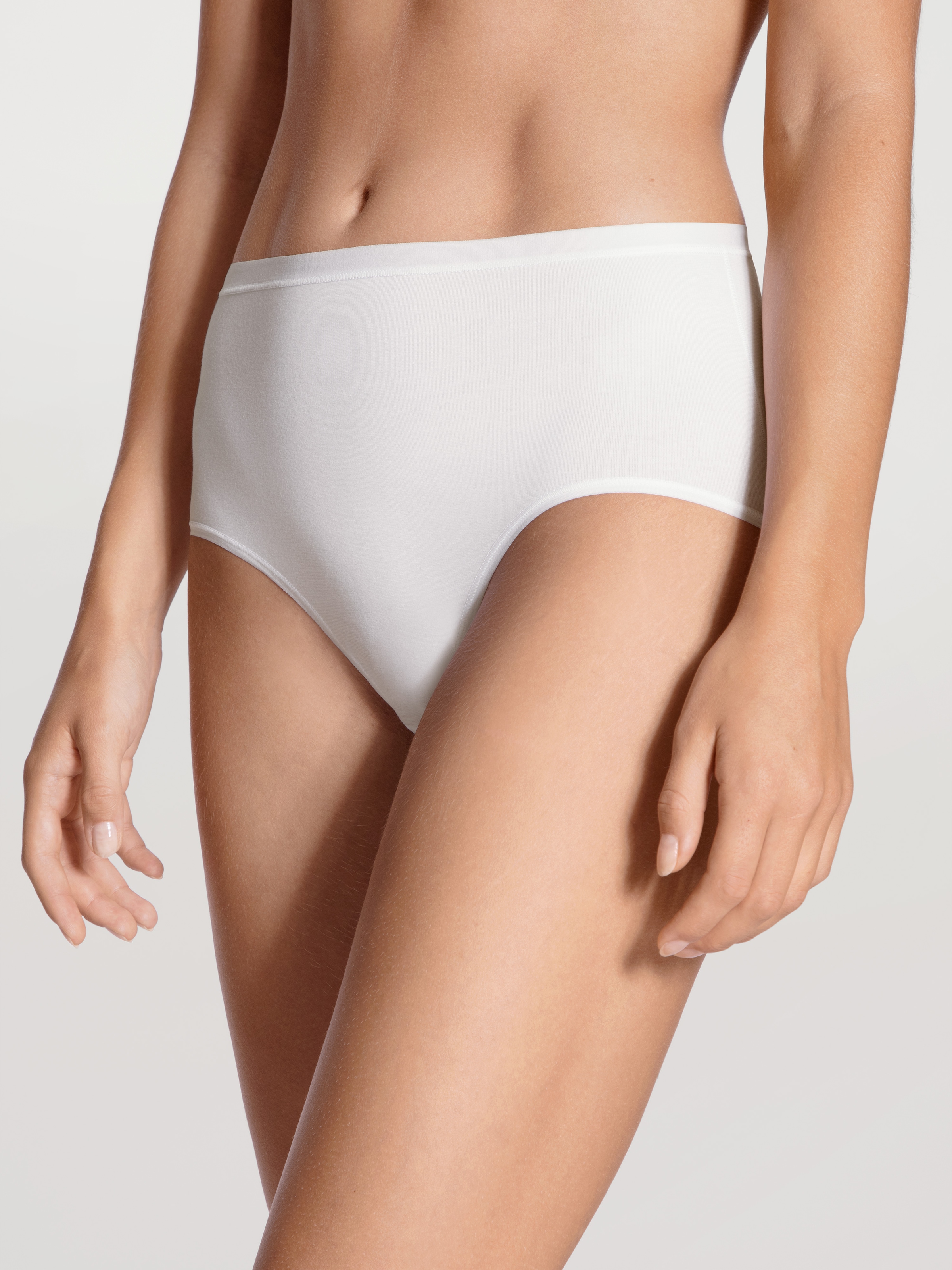 CALIDA High-Waist-Slip »Natural Comfort«, mit natürlichem Glanz und glattem Griff
