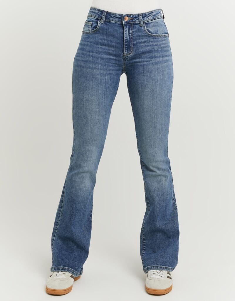 Tally Weijl Bootcut-Jeans »SPADEELETRA2« Baumwollmischung, Mid Waist mit Flare Beinverlauf und Push up Effekt