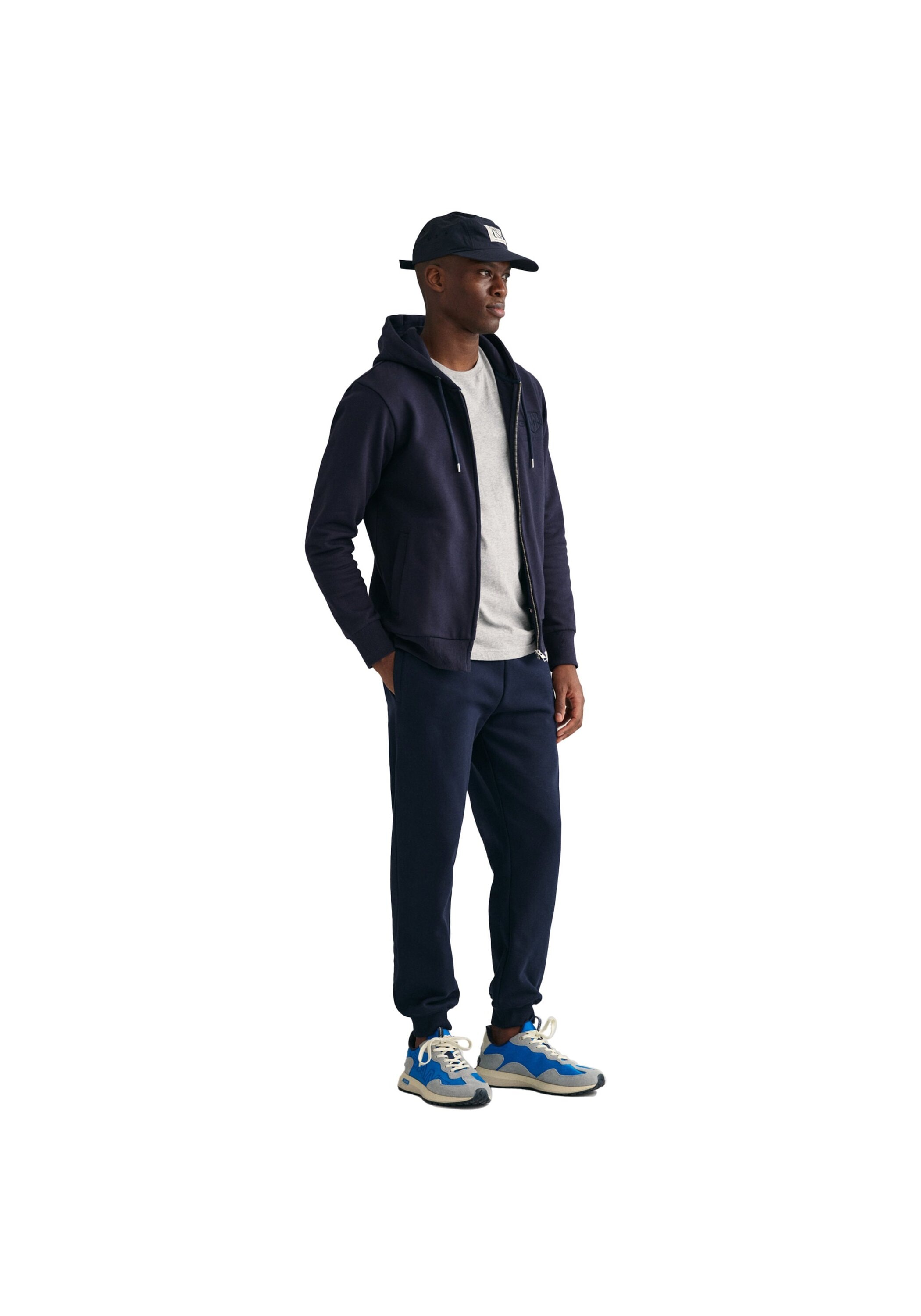 Gant Sweater »Sweatjacke REGULAR TONAL SHIELD FULL ZIP HOODIE«