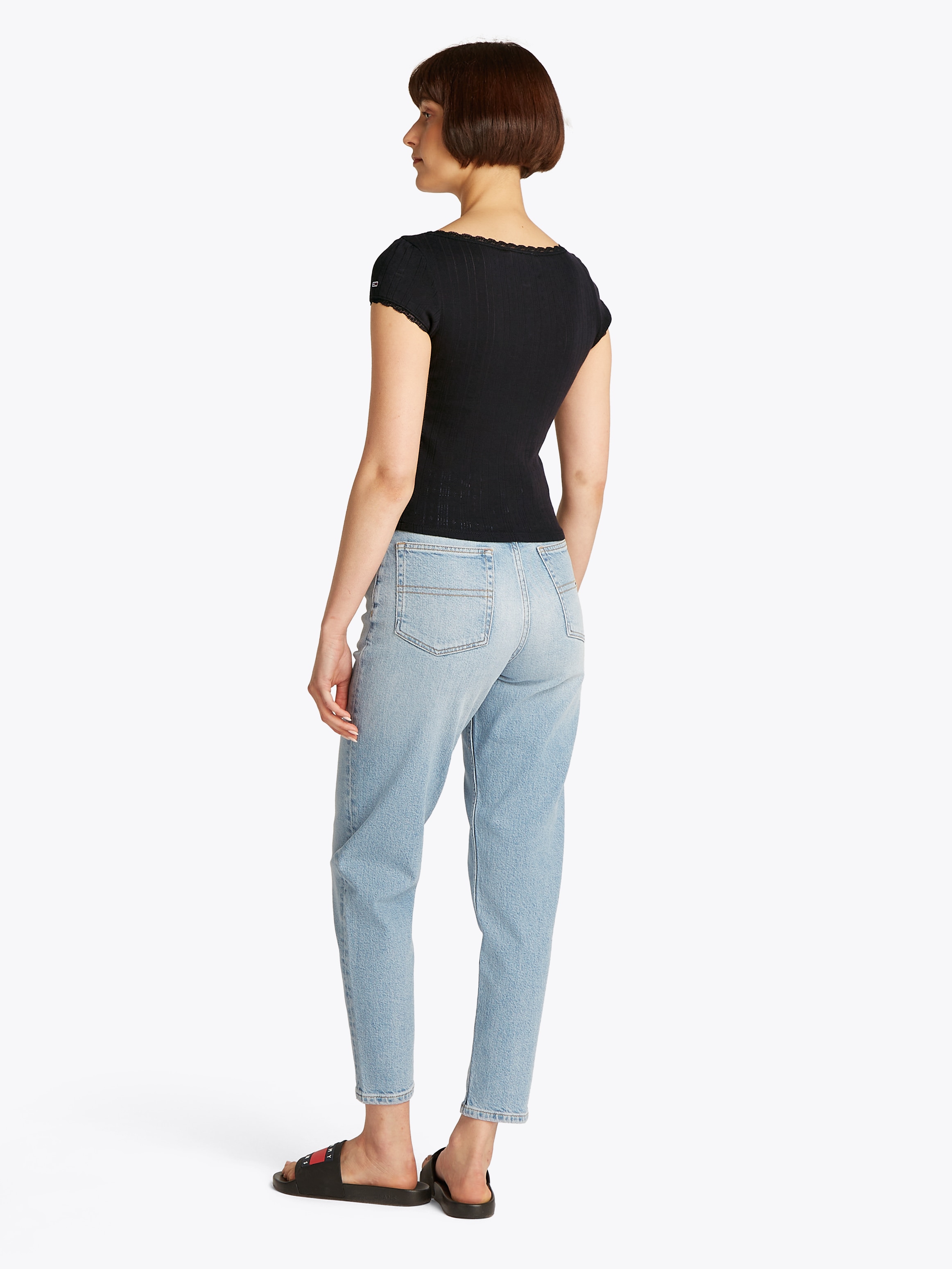 Tommy Jeans T-Shirt »TJW SLIM SH POINTELLE SS TEE EXT«, mit Spitze, mit Lochmuster