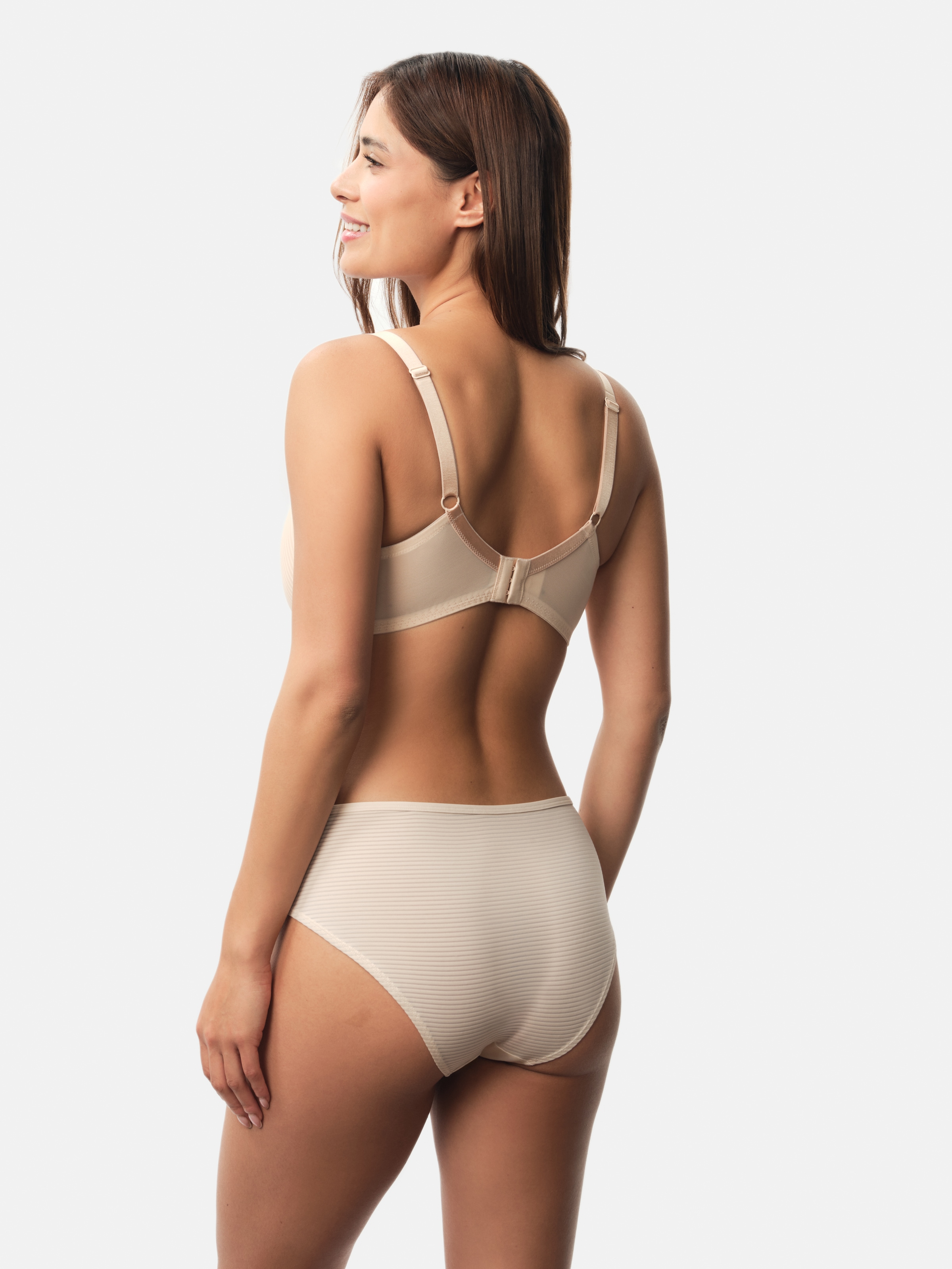 Dorina Bügel-BH »Carmen«, Curves mit geformten Körbchen