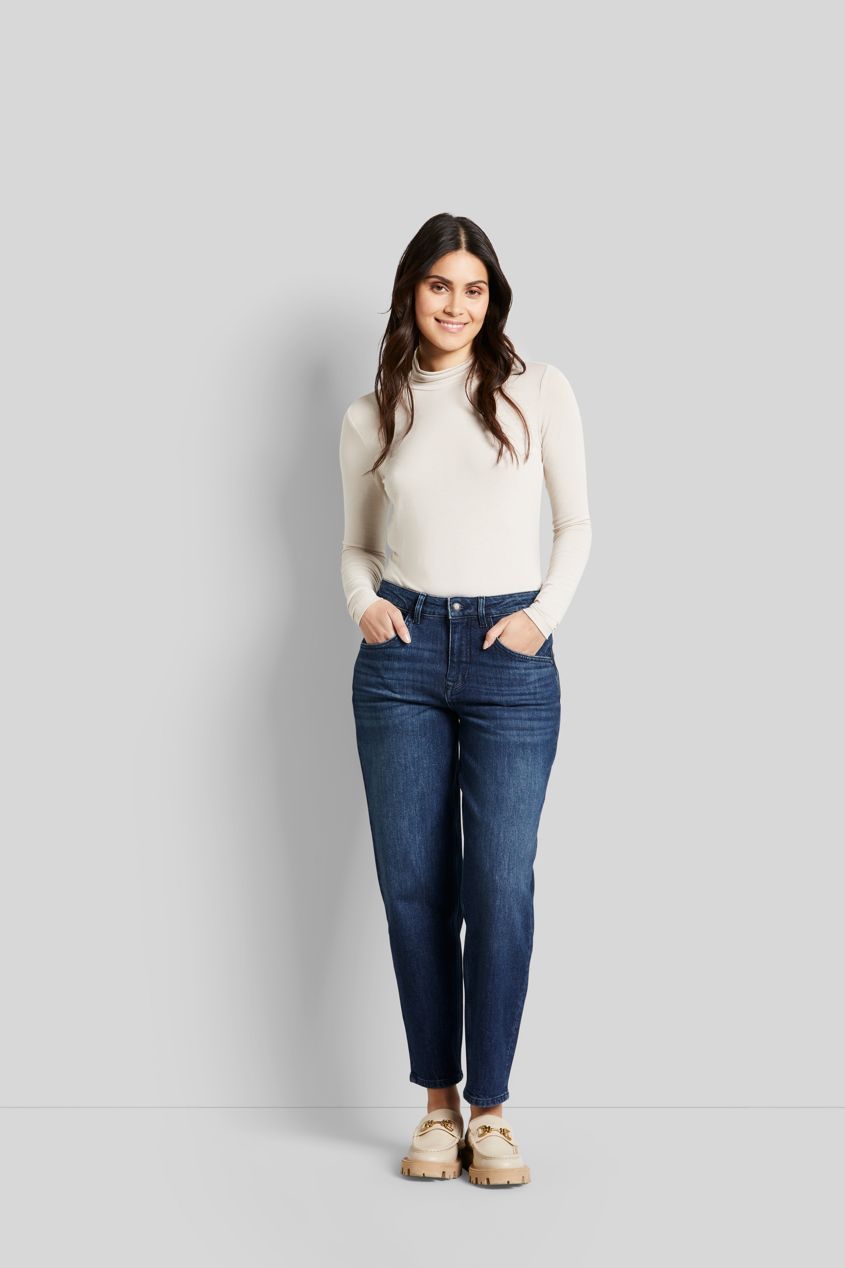 bugatti 5-Pocket-Jeans, mit lockerem Schnitt