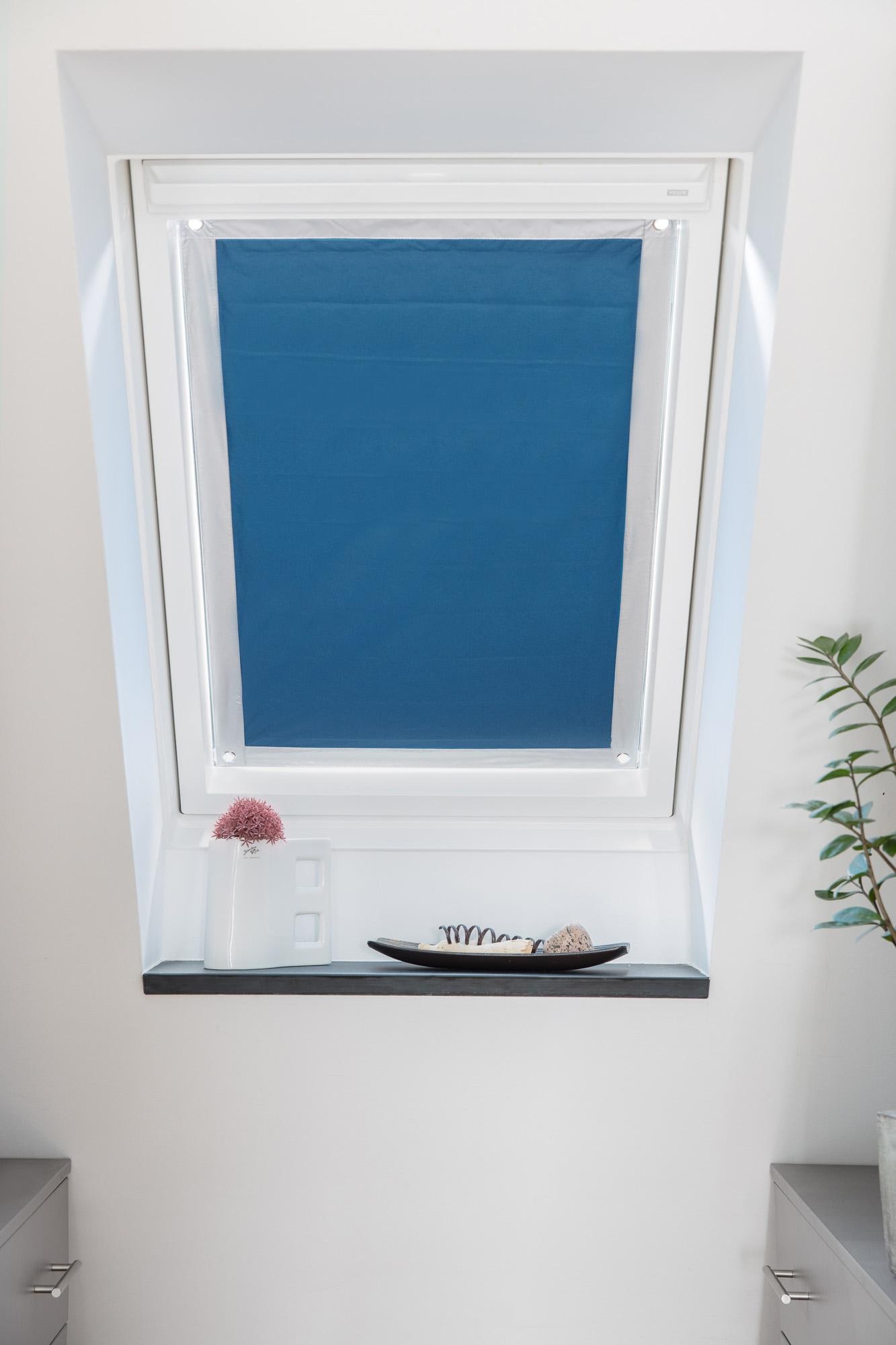 LICHTBLICK ORIGINAL Dachfensterrollo »Haftfix Hitzeschutz Verdunkelung«, abdunkelnd, Perlreflex-beschichtet-energiesparend, ohne Bohren, verspannt, mit Thermobeschichtung