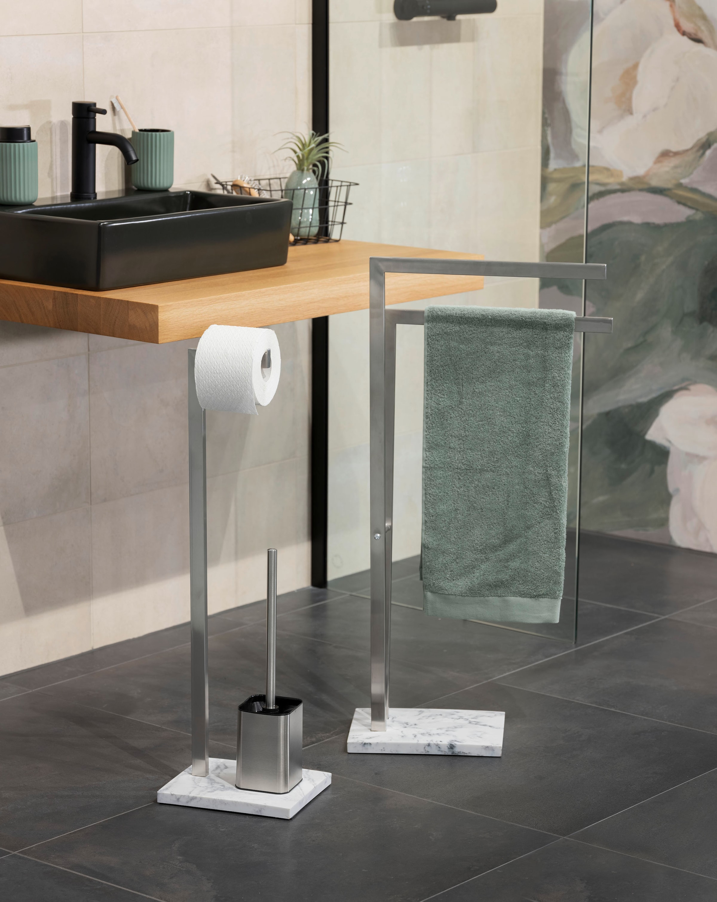 WENKO WC-Garnitur »Aprilia«, 3 kaufen aus | online Jahren Garantie XXL und Rollenhalter inkl. WC-Bürste mit Edelstahl-Kunststoff