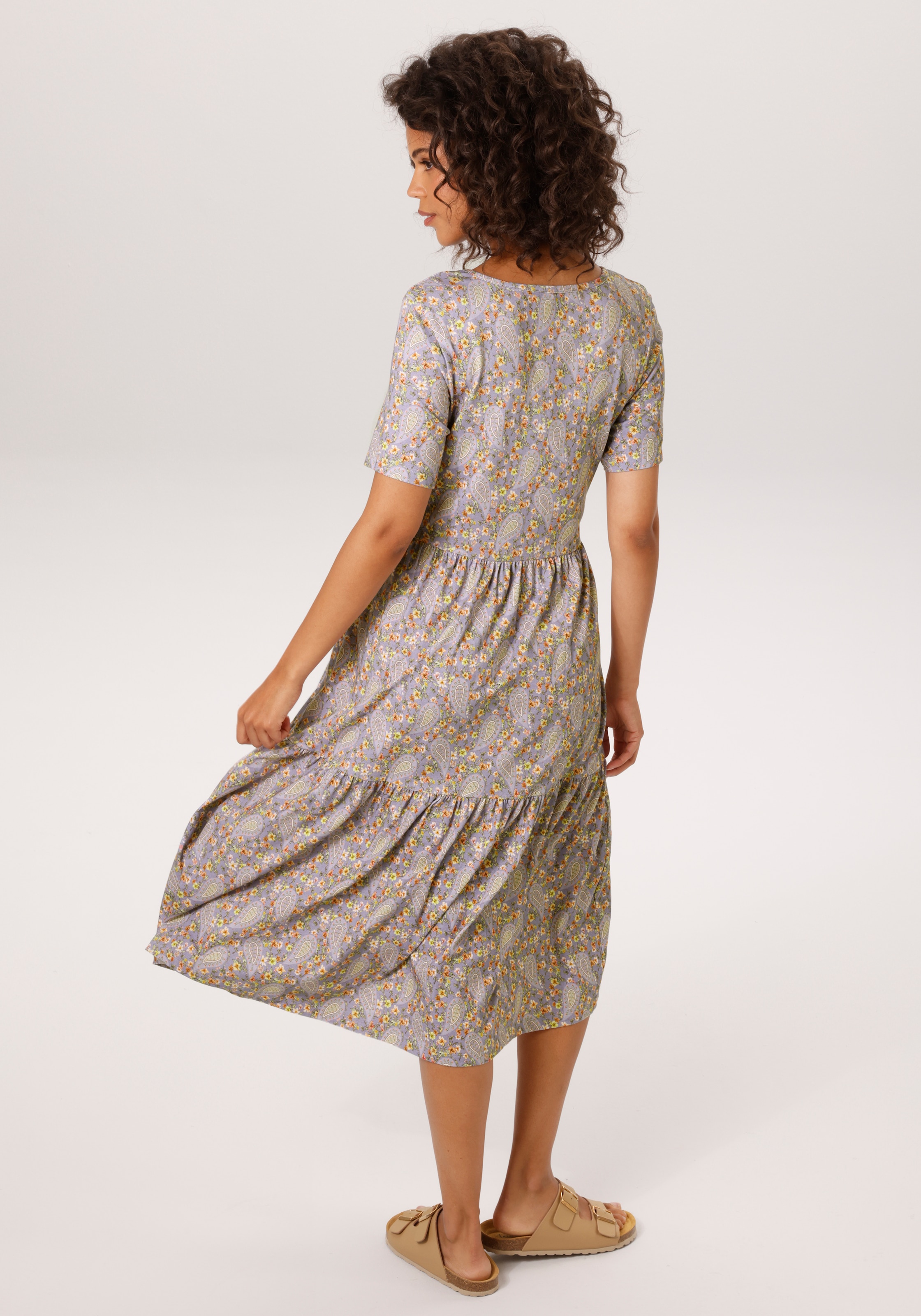 Aniston CASUAL Sommerkleid mit romantischem Blumendruck und Paisley-Muster - NEUE KOLLEKTION