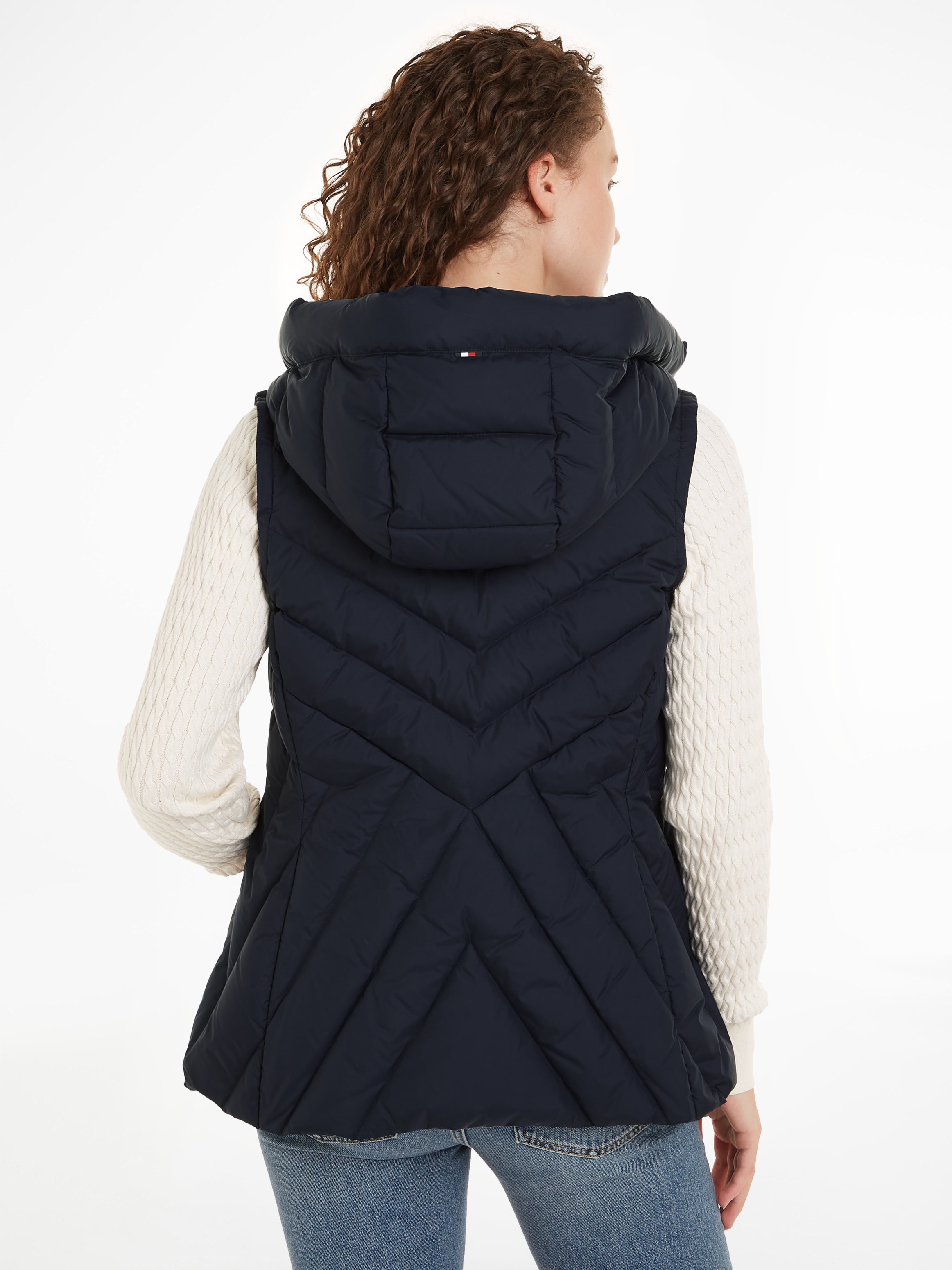Tommy Hilfiger Steppweste »CHEVRON MW PADDED VEST«, mit mittelstarker Wattierung und Tommy Hilfiger Markenlabel