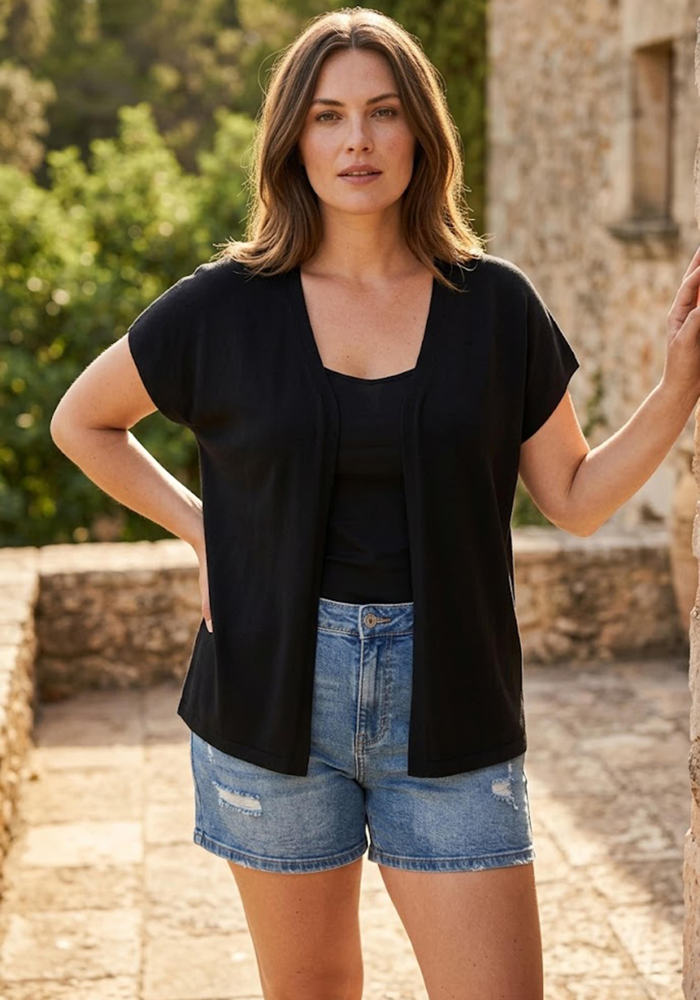 Laura Scott CURVE Strickjacke »Große Größen« mit lässigem, figurschmeichelndem Schnitt