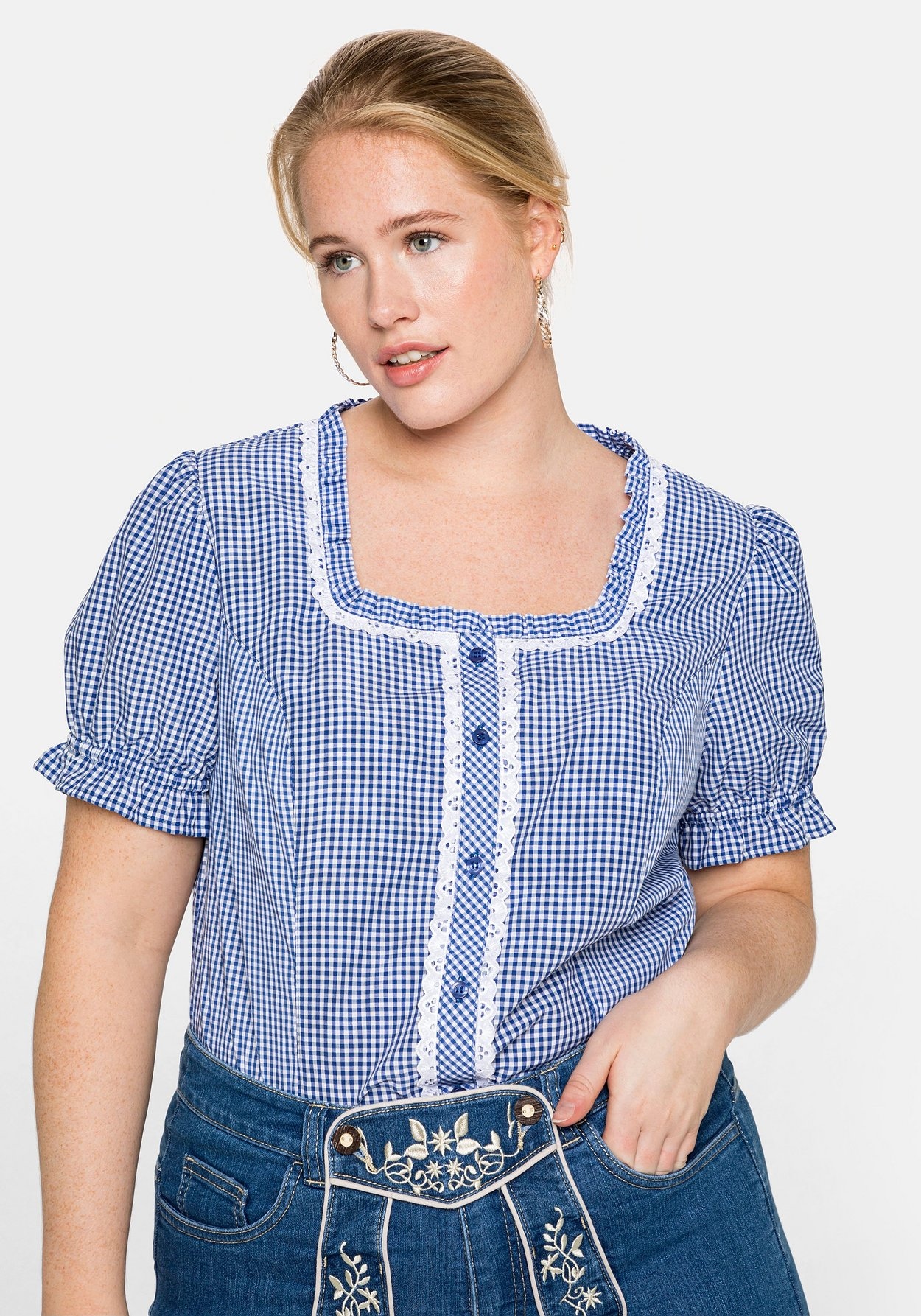 Sheego Trachtenbluse »Trachtenbluse im Karo-Design, mit Spitzenbesatz«