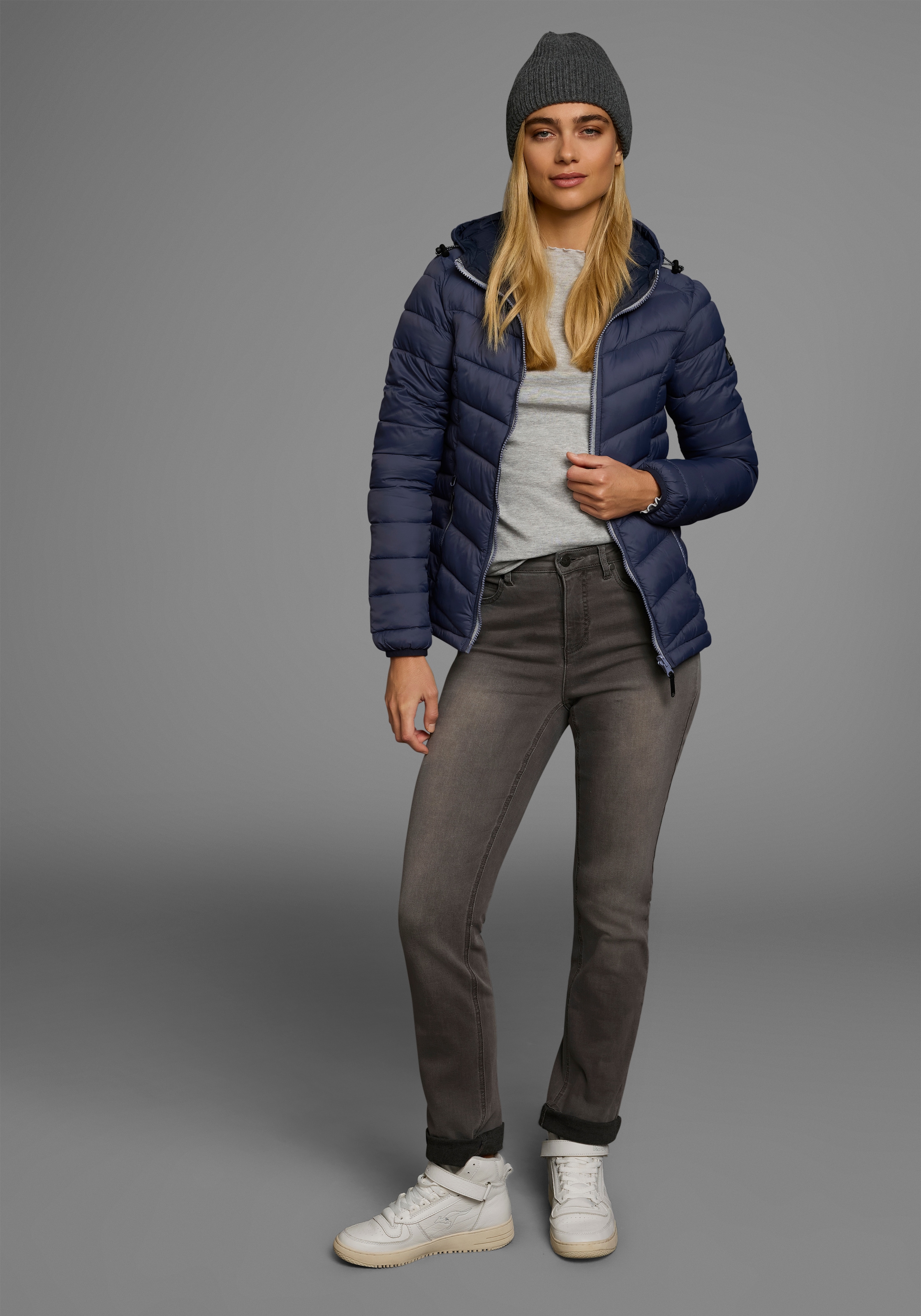 Polarino Steppjacke, mit Kapuze, für kühle Tage, aus leichtem Webmaterial, wasserabweisend