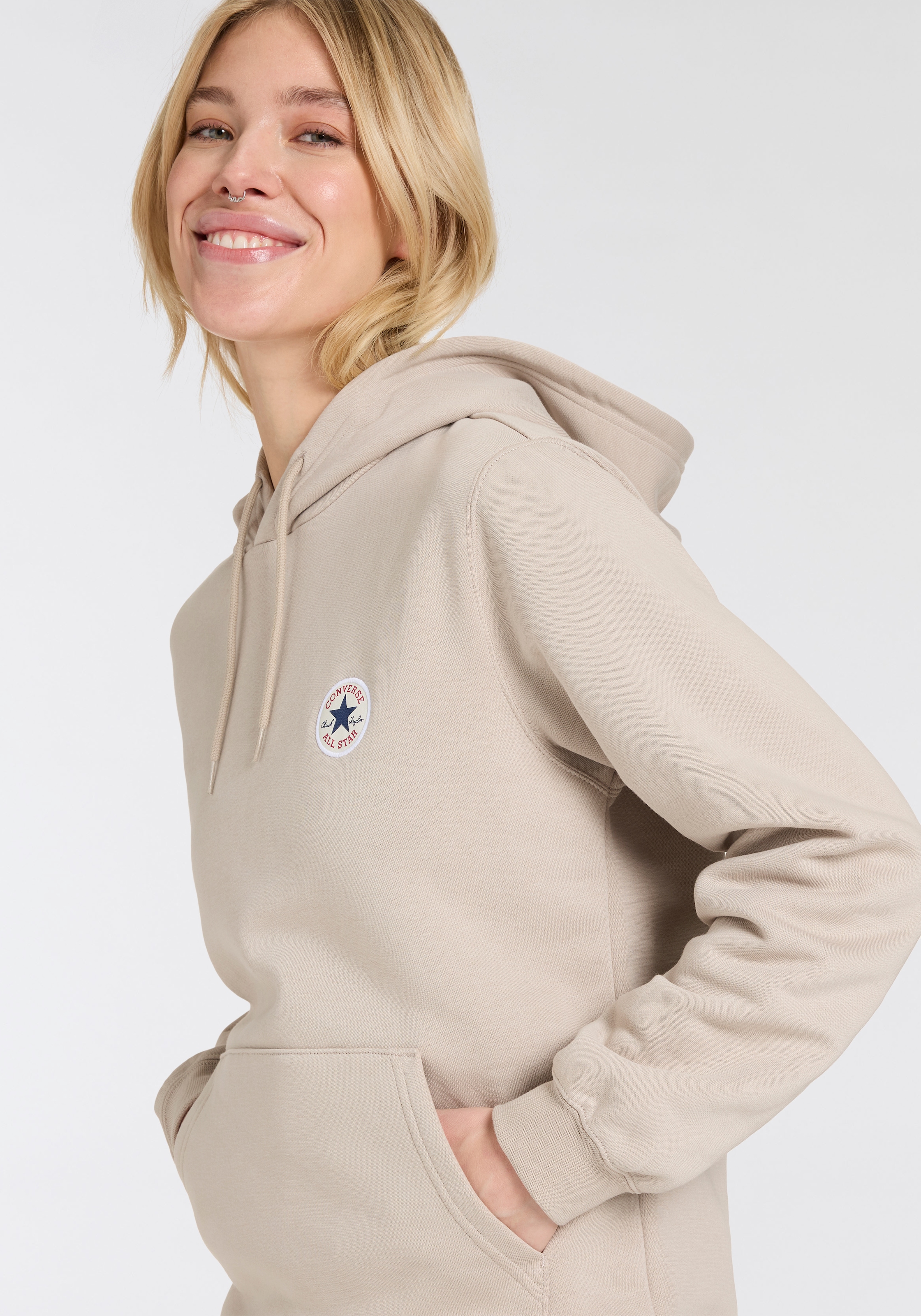 Converse Kapuzensweatshirt »CONVERSE GO-TO CHUCK TAYLOR PATCH HOODIE«, (1 tlg.)
