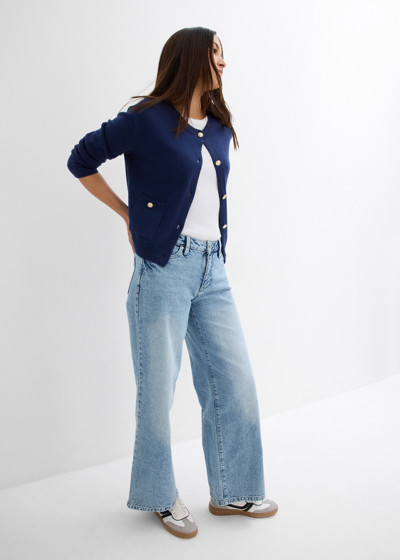 bonprix Weite Jeans 1 mittlere Bundhöhe, aus festem Baumwoll-Denim, mit Zip Fly und Knopf