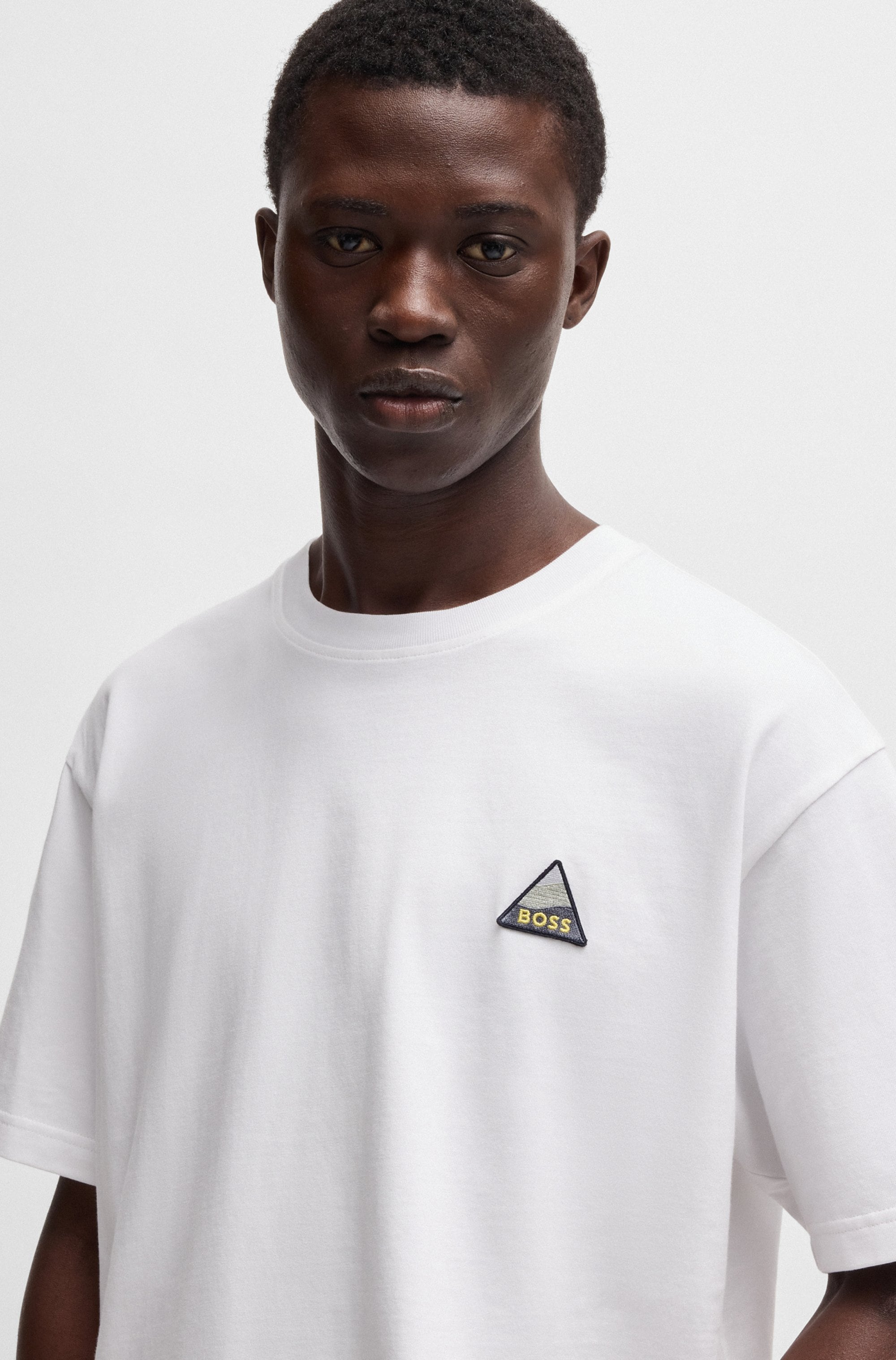 BOSS ORANGE T-Shirt »Te_fishpatch«, mit Logo-Aufnäher