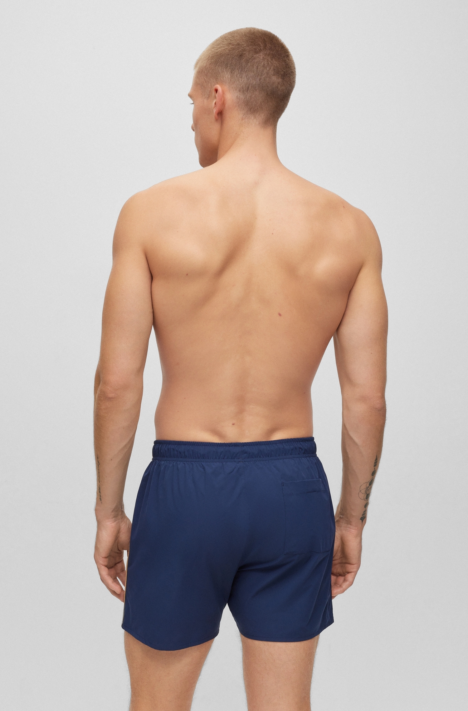 BOSS Badeshorts »Iconic«, mit Gesäßtasche