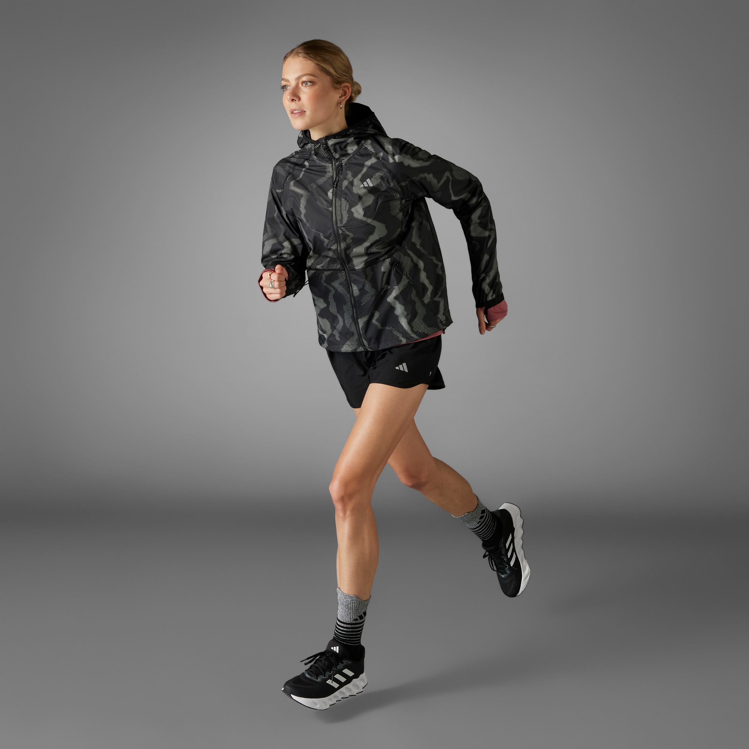 adidas Performance Laufjacke »ULT PREM JKT«, Reflektierend für Sichtbarkeit in der Dämmerung