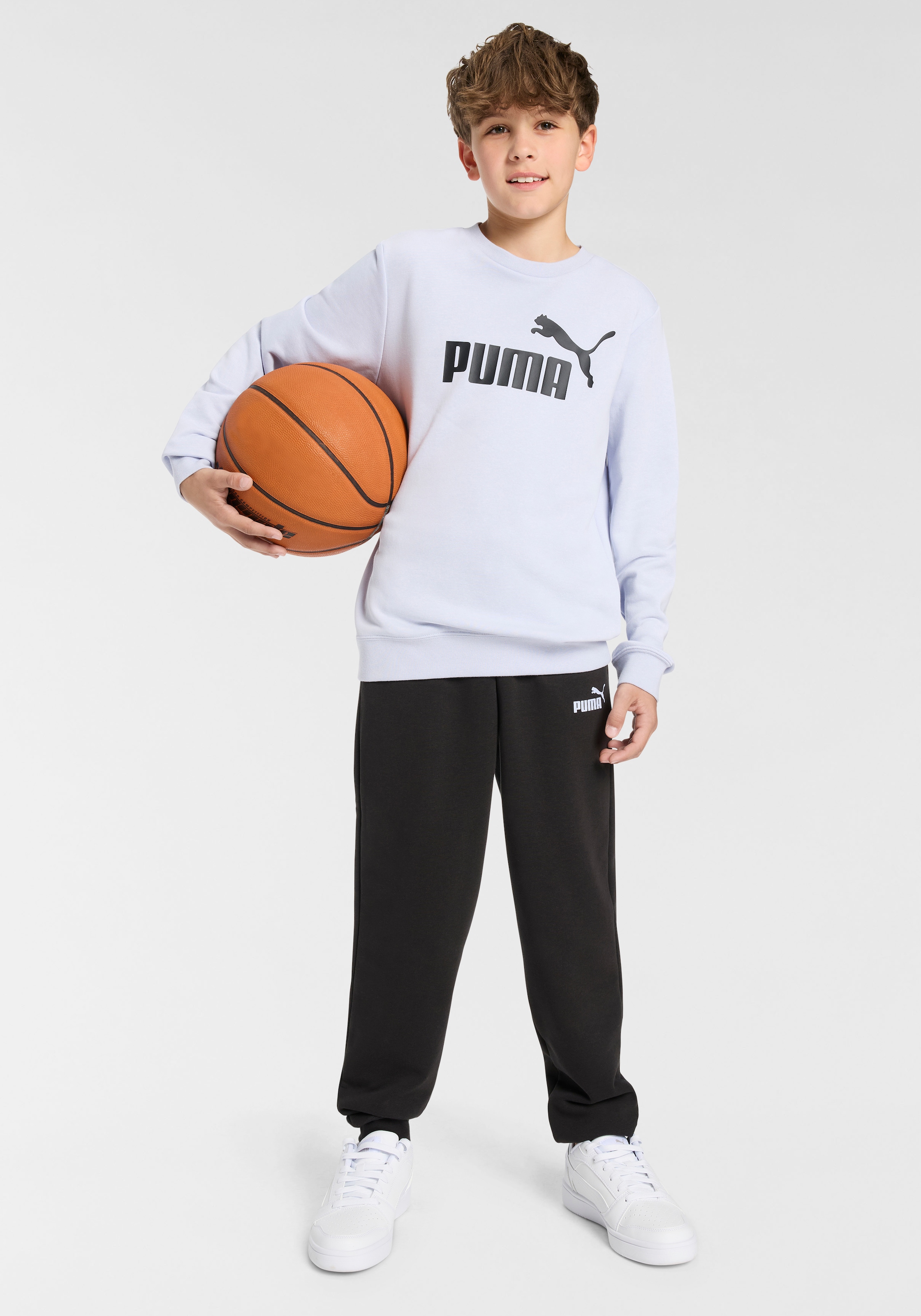 PUMA Trainingsanzug »ESS NO.1 LOGO CREW SWEAT SUIT TR B«, (2 tlg.), für Kinder, weiche Sweatware