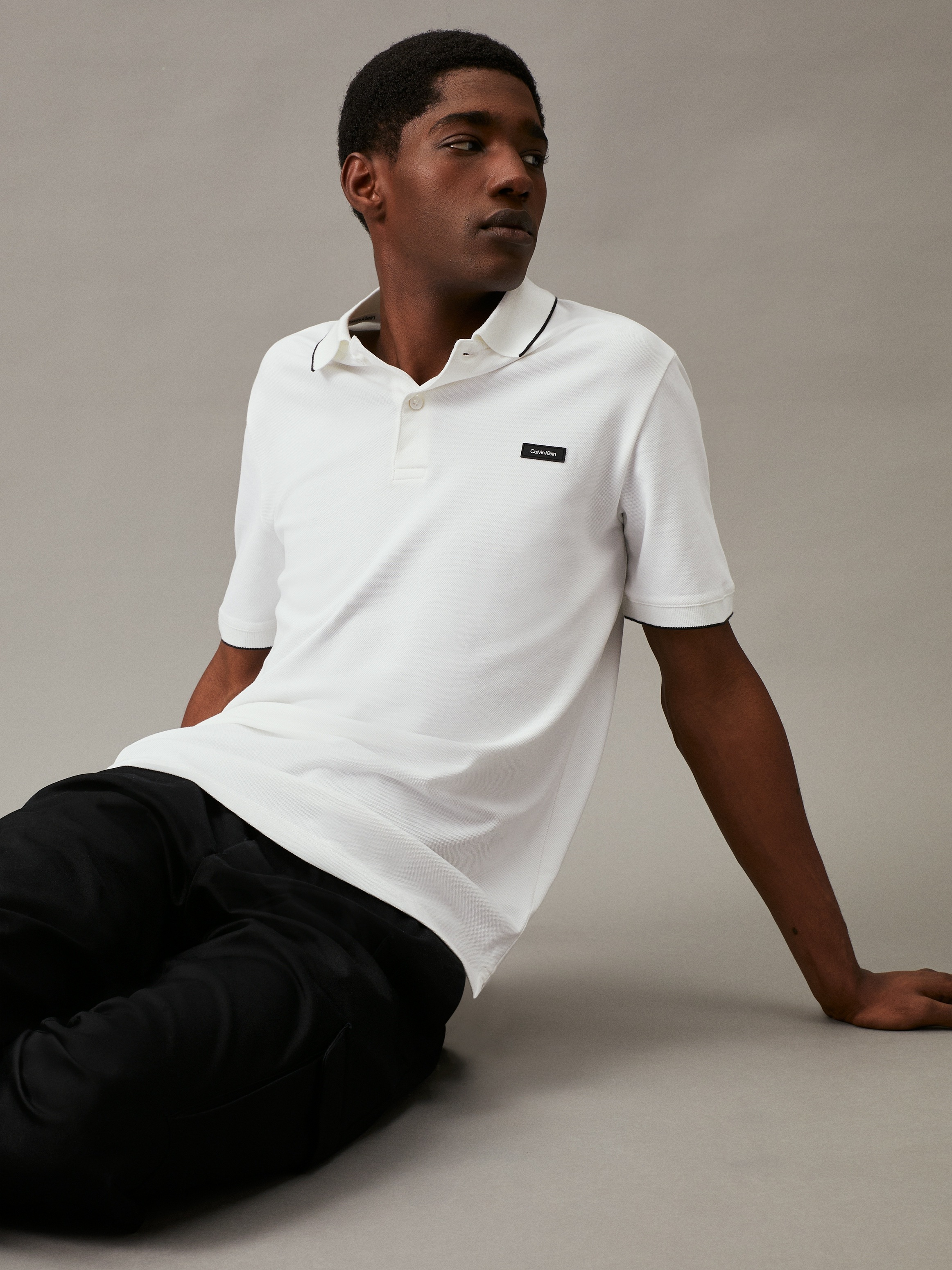 Calvin Klein Poloshirt »STRETCH PIQUE TIPPING POLO«, mit Streifendetail am Kragen