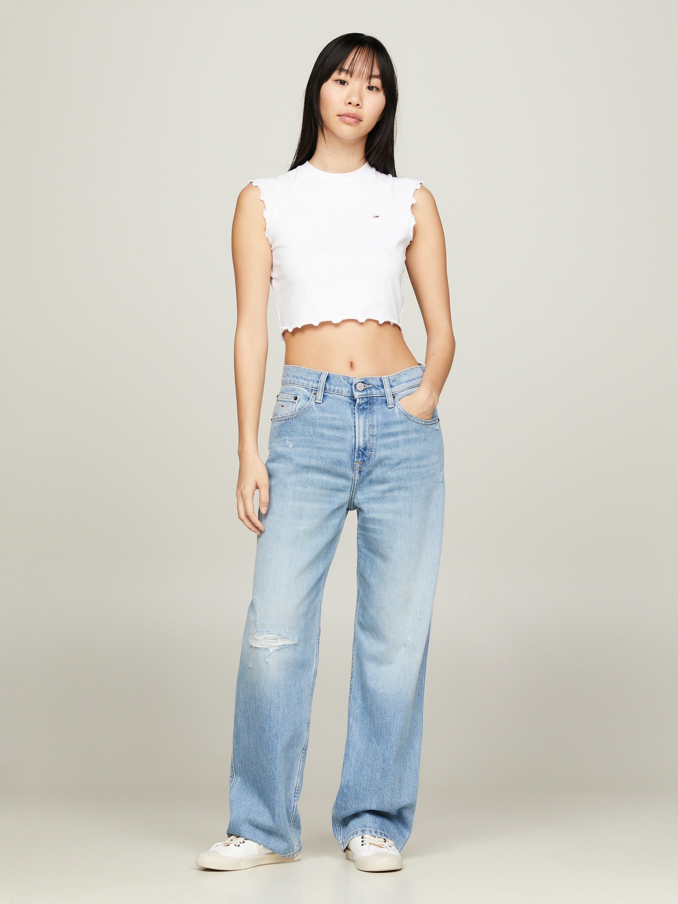 Tommy Jeans T-Shirt »TJW SLIM CRP BABYLOCK RIB TEE«, mit gewelltem Abschlüssen am Ärmel & Saum