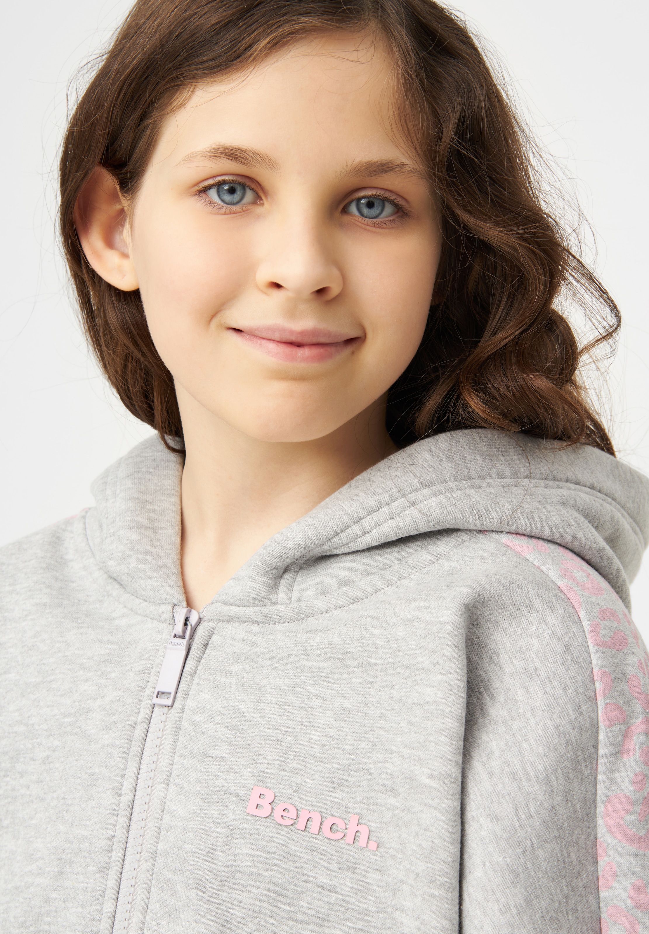 Bench. Sweatjacke »ANJULEE«