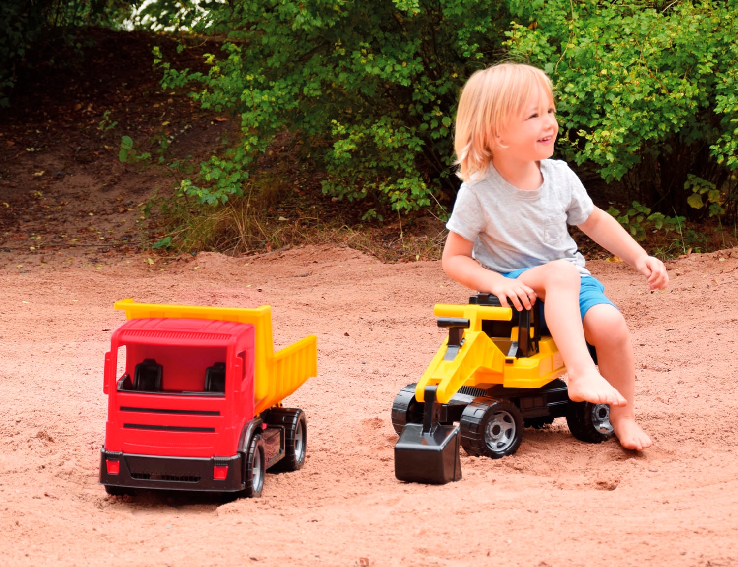 Lena® Spielzeug-Kipper »GIGA TRUCKS Muldenkipper, lose«, Made in Europe