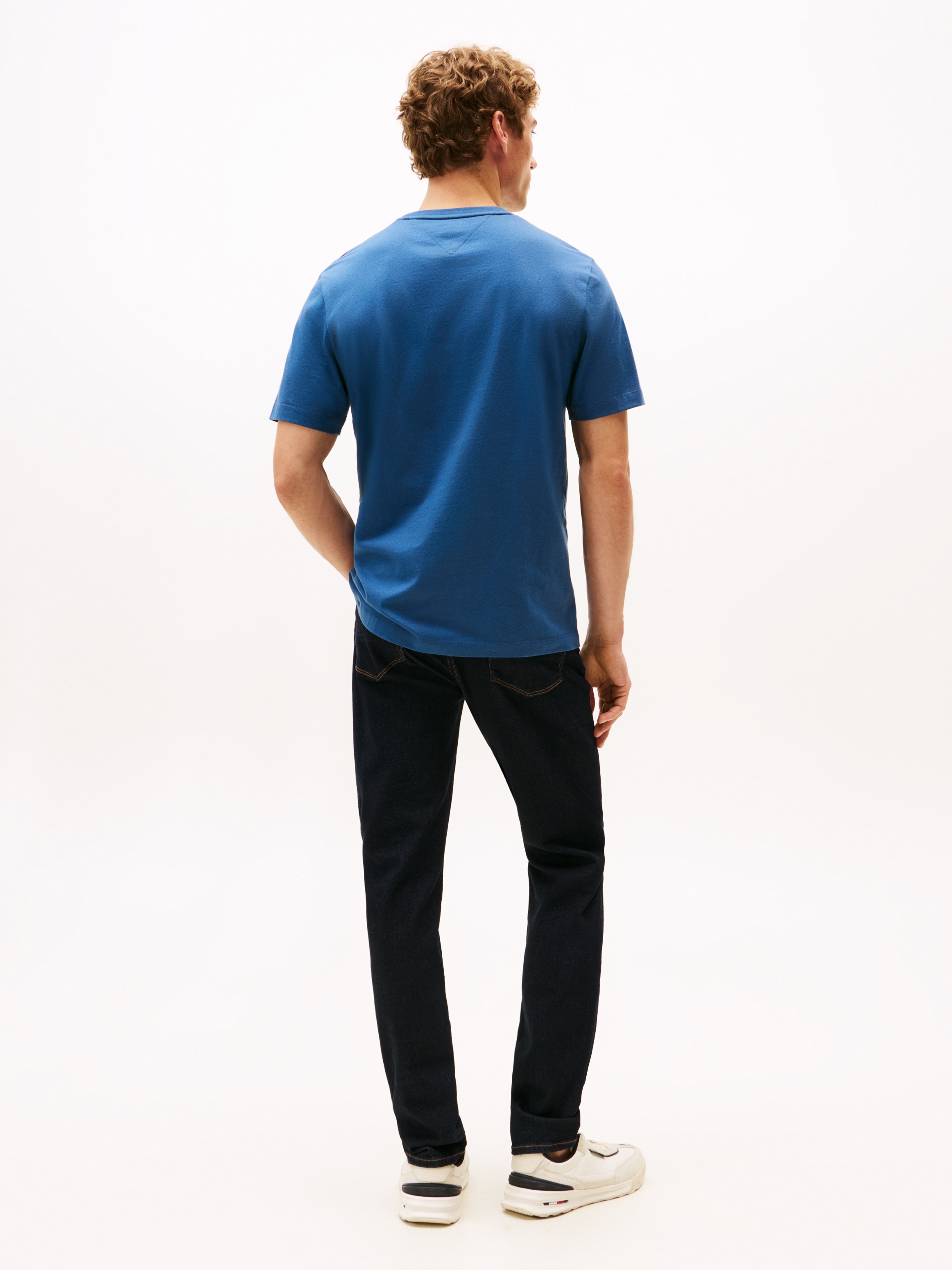 Tommy Hilfiger T-Shirt »ESSENTIAL REG FIT SOLID TEE mit Stickerei und Rundhals«, unifarben, casual, regular fit, Baumwolle, Rundhals