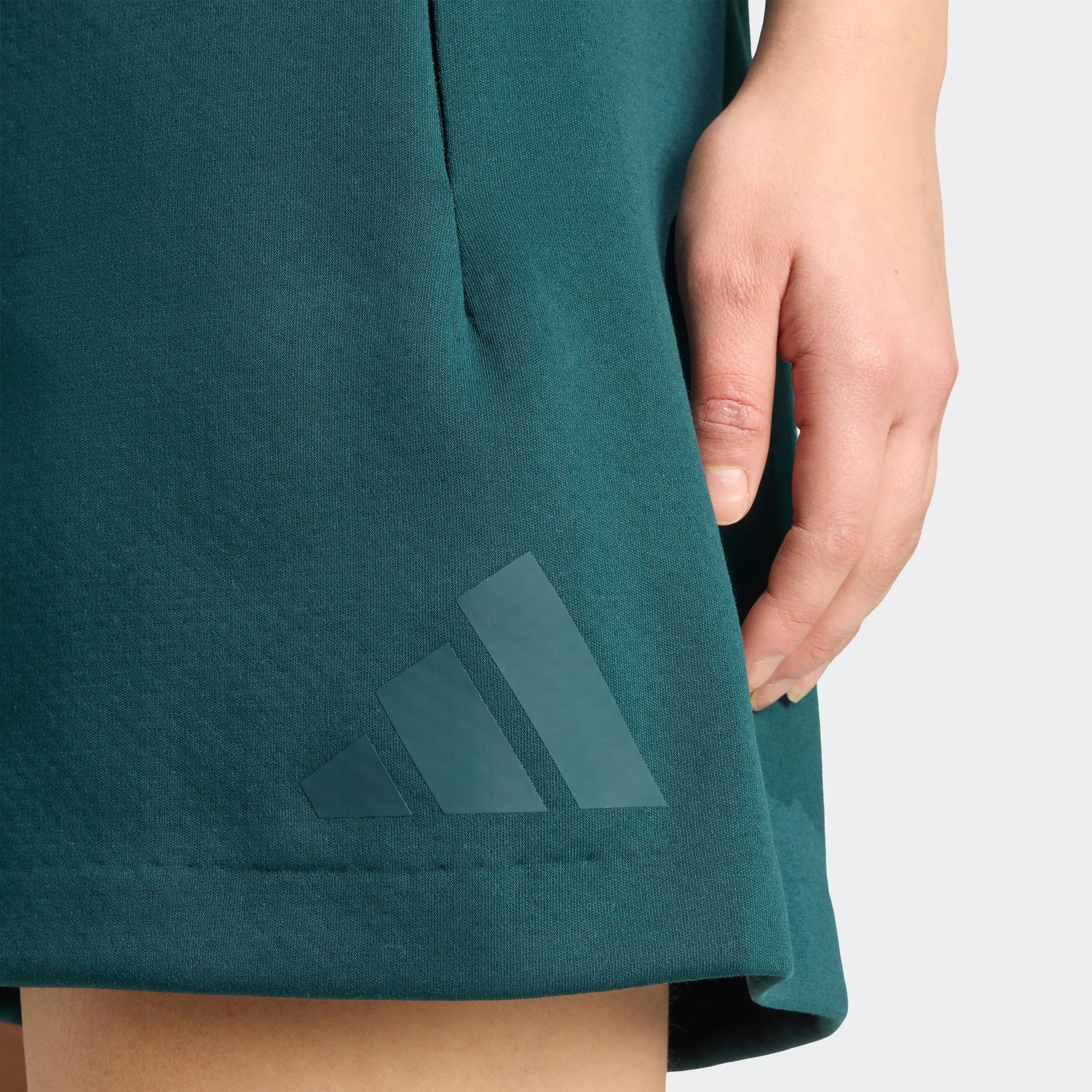 adidas Sportswear Shorts »W Z.N.E. SHORT«, (1 tlg.)