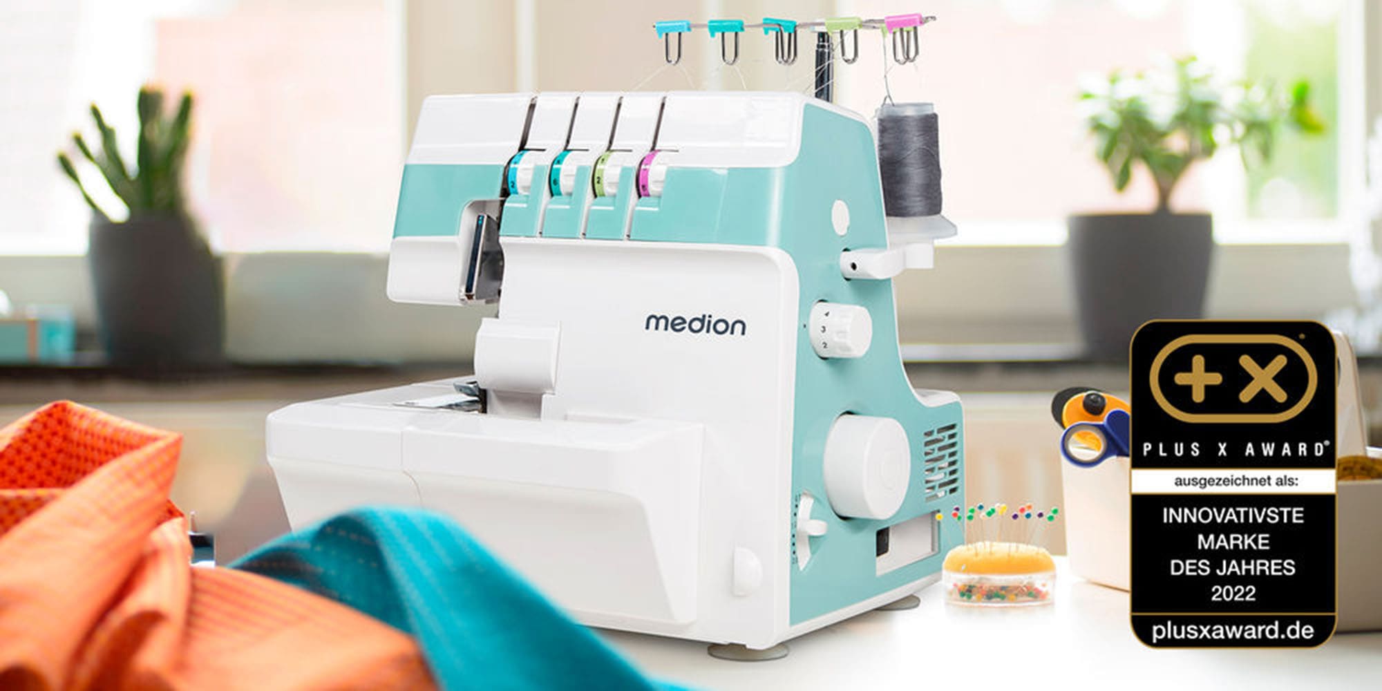 Medion® Overlock-Nähmaschine »MD 19169, Teleskopfadenführung, Zubehör- Fach,«, 4 Fäden gleichzeitig, Nähen mit 2 Nadeln, Einstellbare Fadenspannung