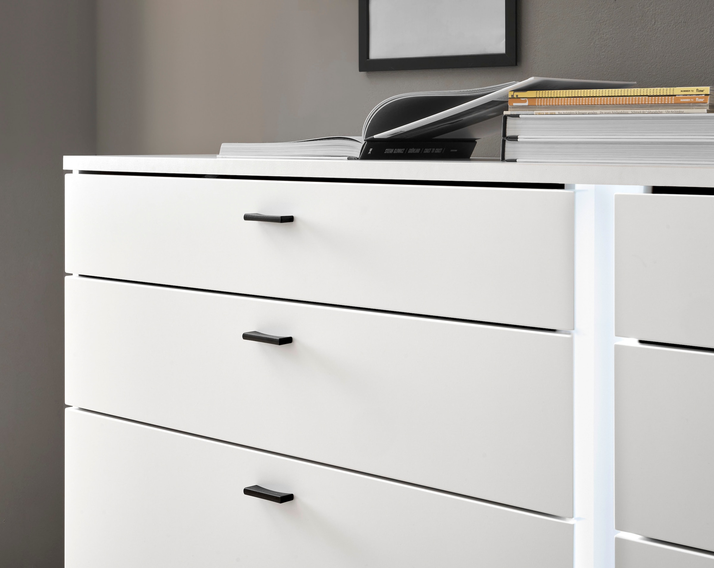 INOSIGN Sideboard »LONG ISLAND«, (1 St.), in moderner Trendfarbe,inklusive senkrechter Beleuchtung,Breite 200 cm