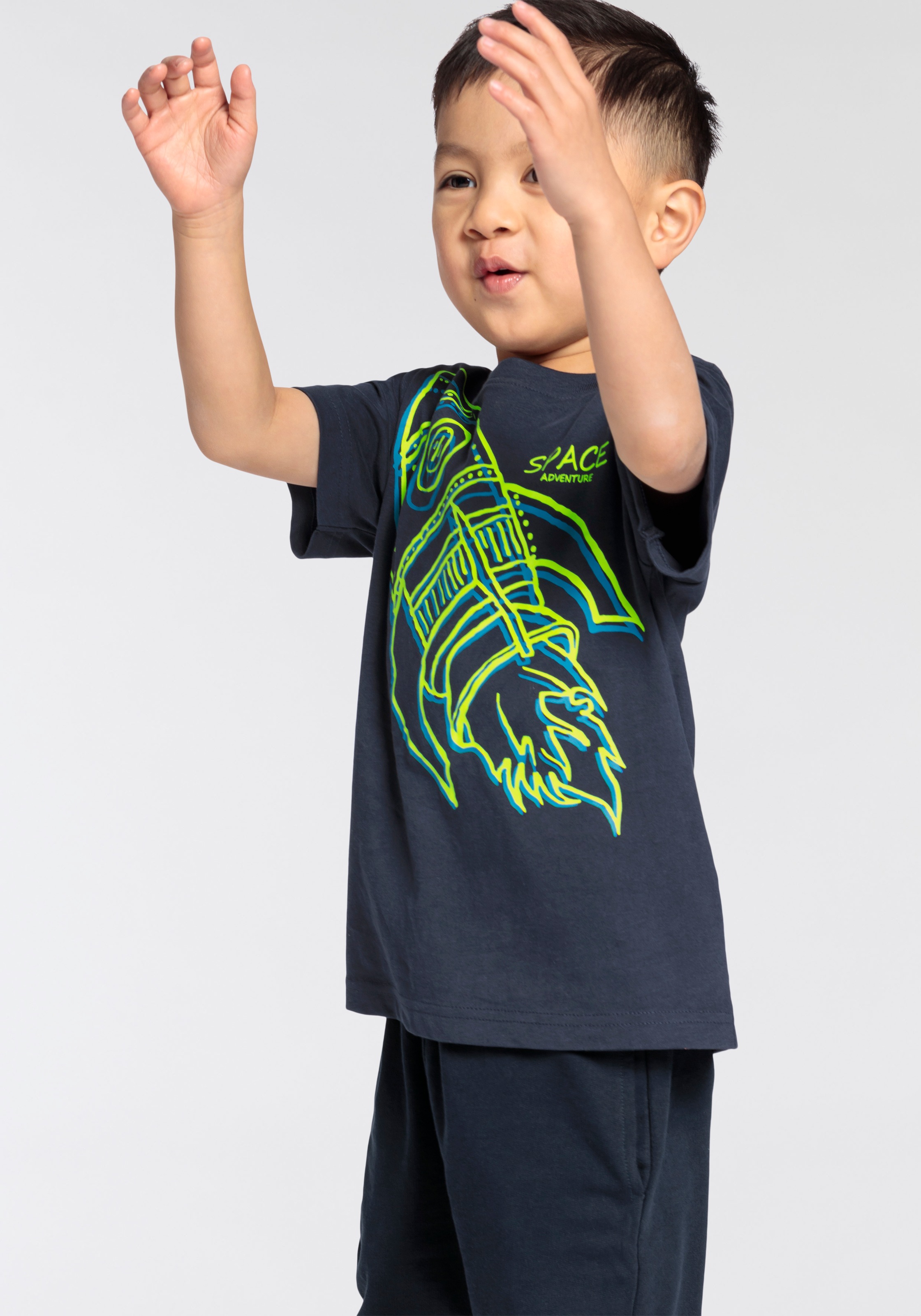 KIDSWORLD T-Shirt »RAKETE«, Kurzarm, Basic-Passform, mit trendigem Druck, Rundhalsausschnitt