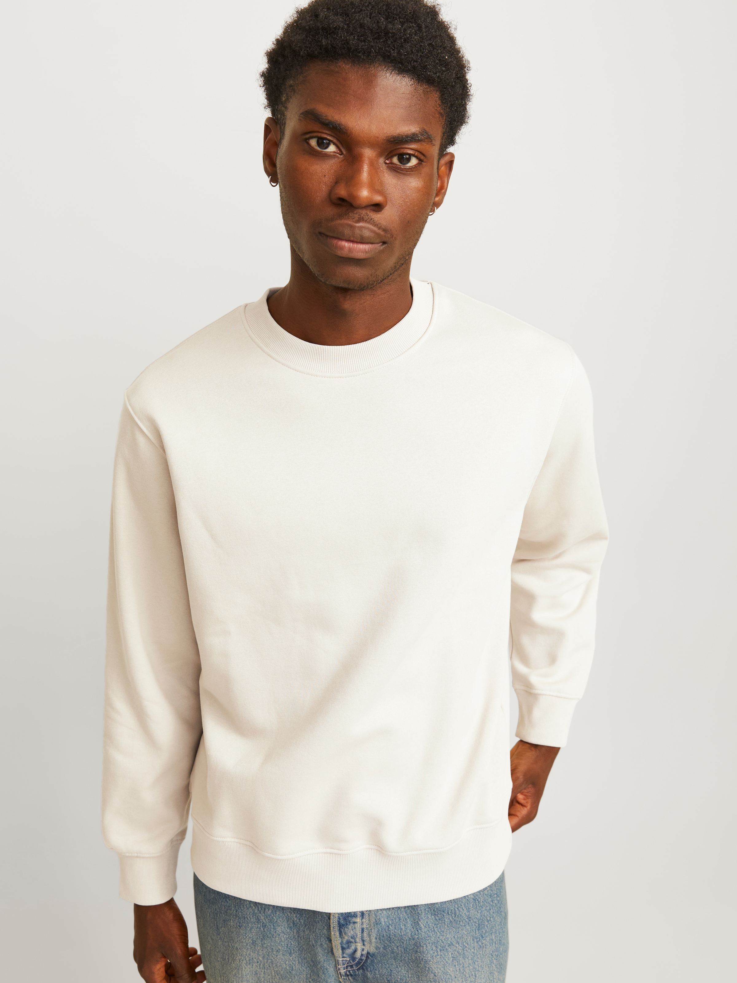 Jack & Jones Sweatshirt »JJEURBAN EDGE SWEAT CREW NECK NOOS«, mit Rippbündchen