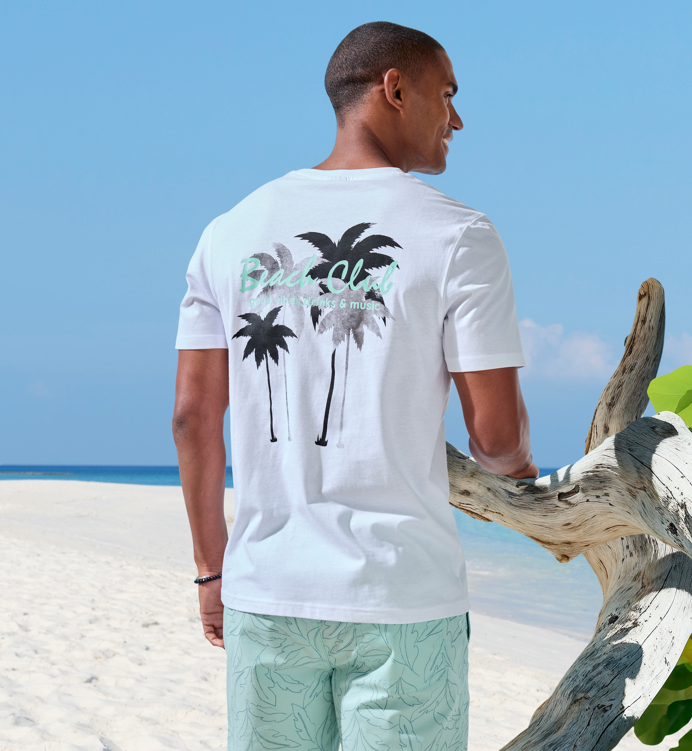 John Devin Shorts »Bermuda«, kurze Hose aus elastischer, gewebter Baumwollqualität