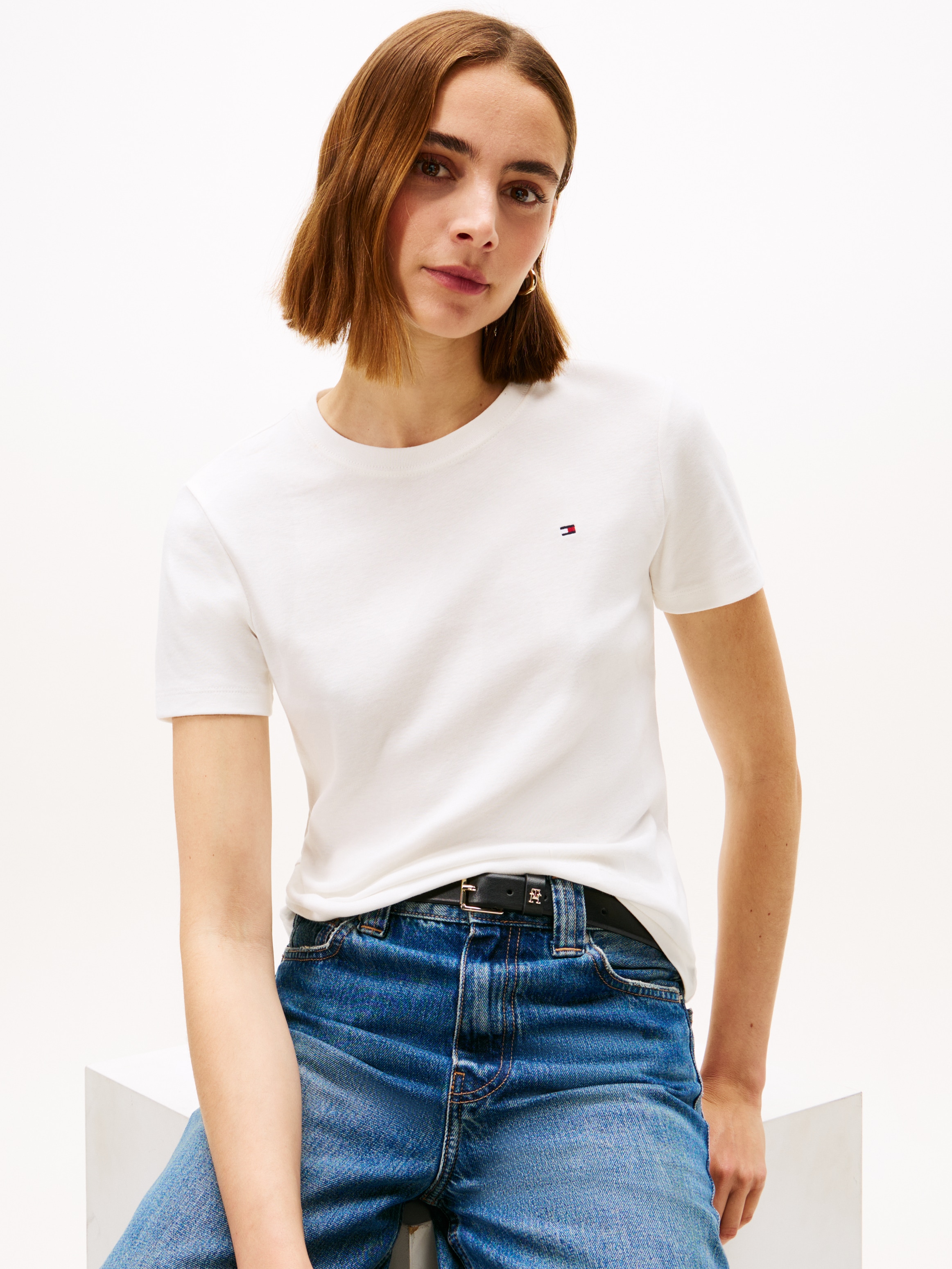Tommy Hilfiger T-Shirt »SLIM CODY C-NK SS«, mit Logostickerei
