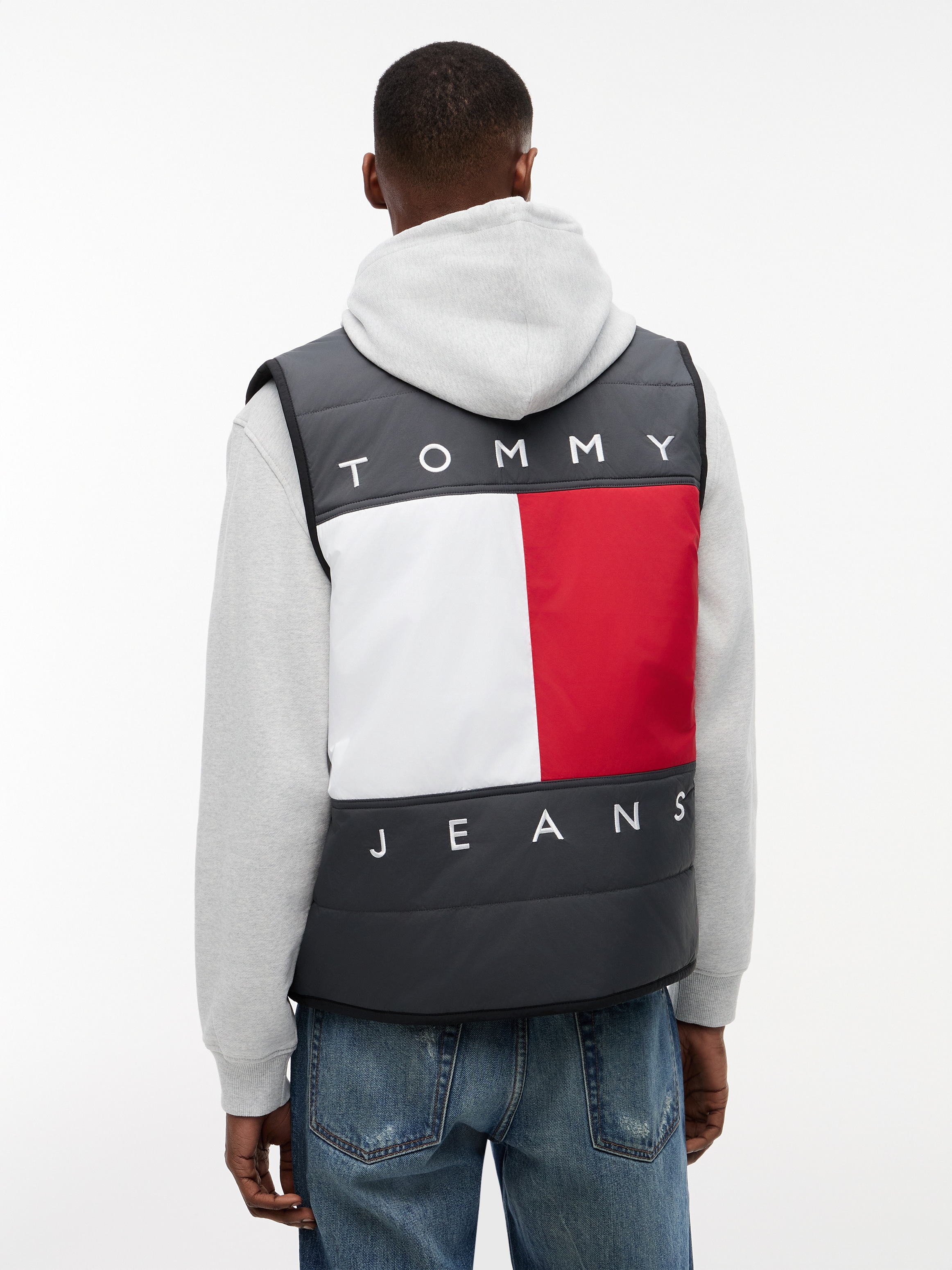 Tommy Jeans Steppweste »TJM HERITAGE FLAG QUILTED« Underliner Regular fit mit Rundhalsausschnitt